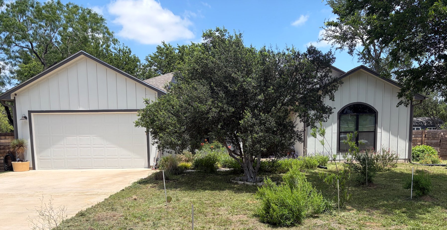 Bastrop House: 125 Waianae Ct