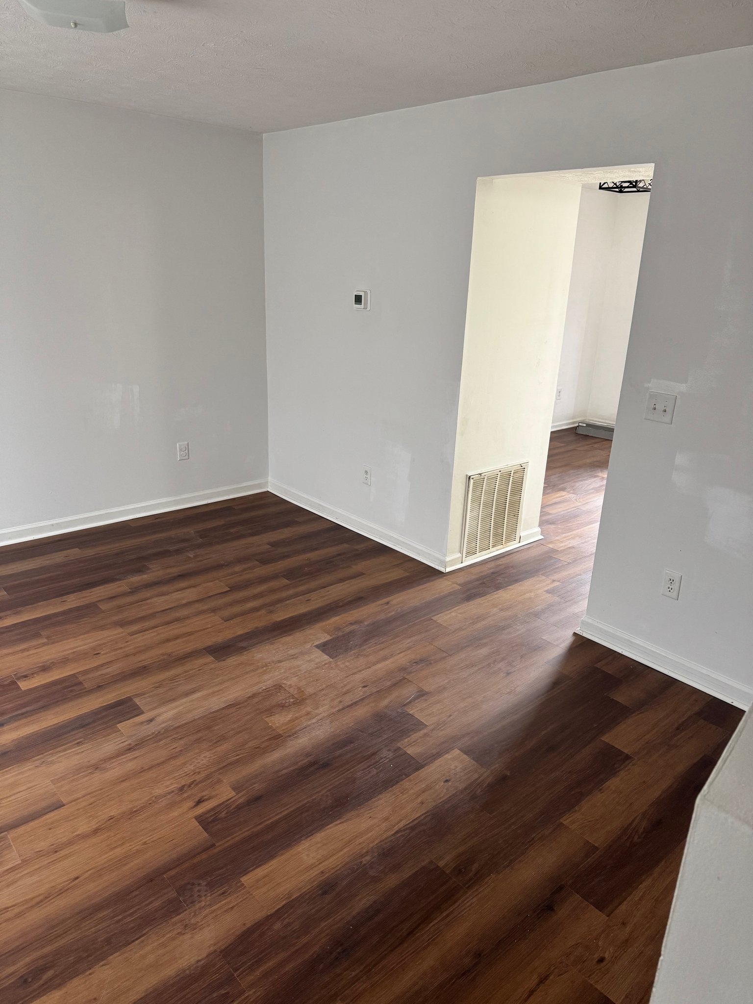 Berea Multiplex: 1003 Whipporwill Drive