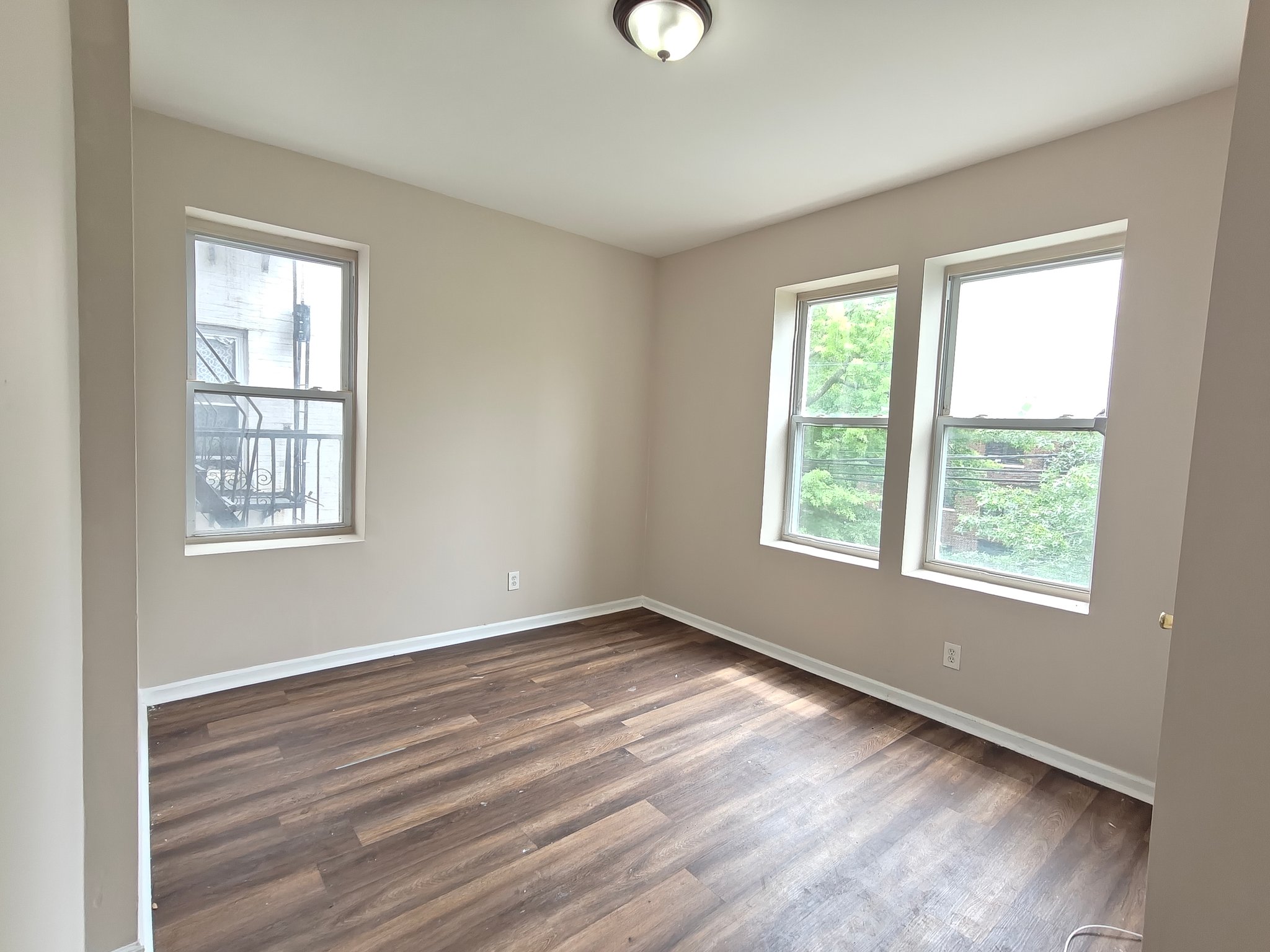 Newark Condo: 279 Goldsmith Ave