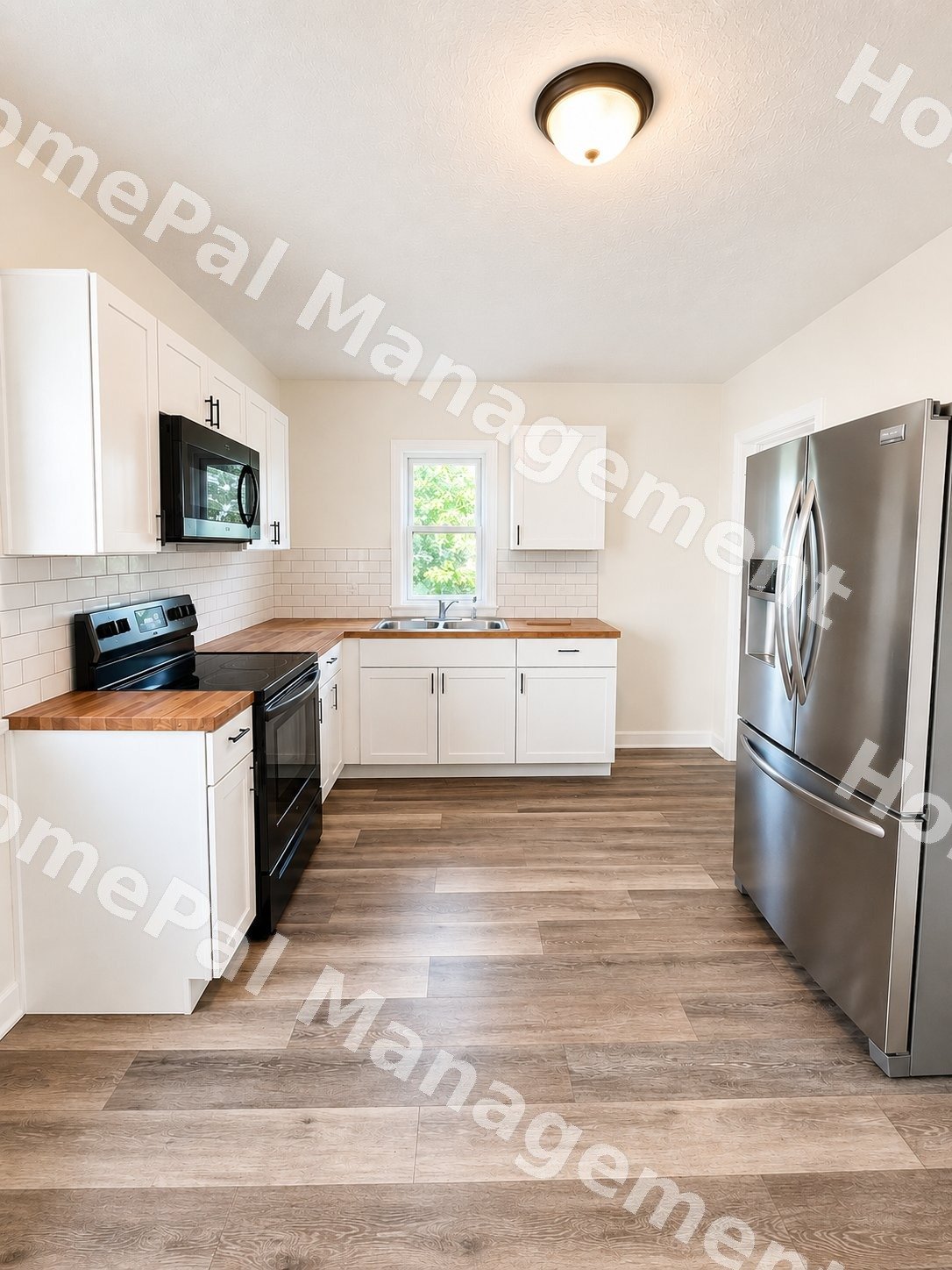 Omaha House: 2416 Fowler Ave