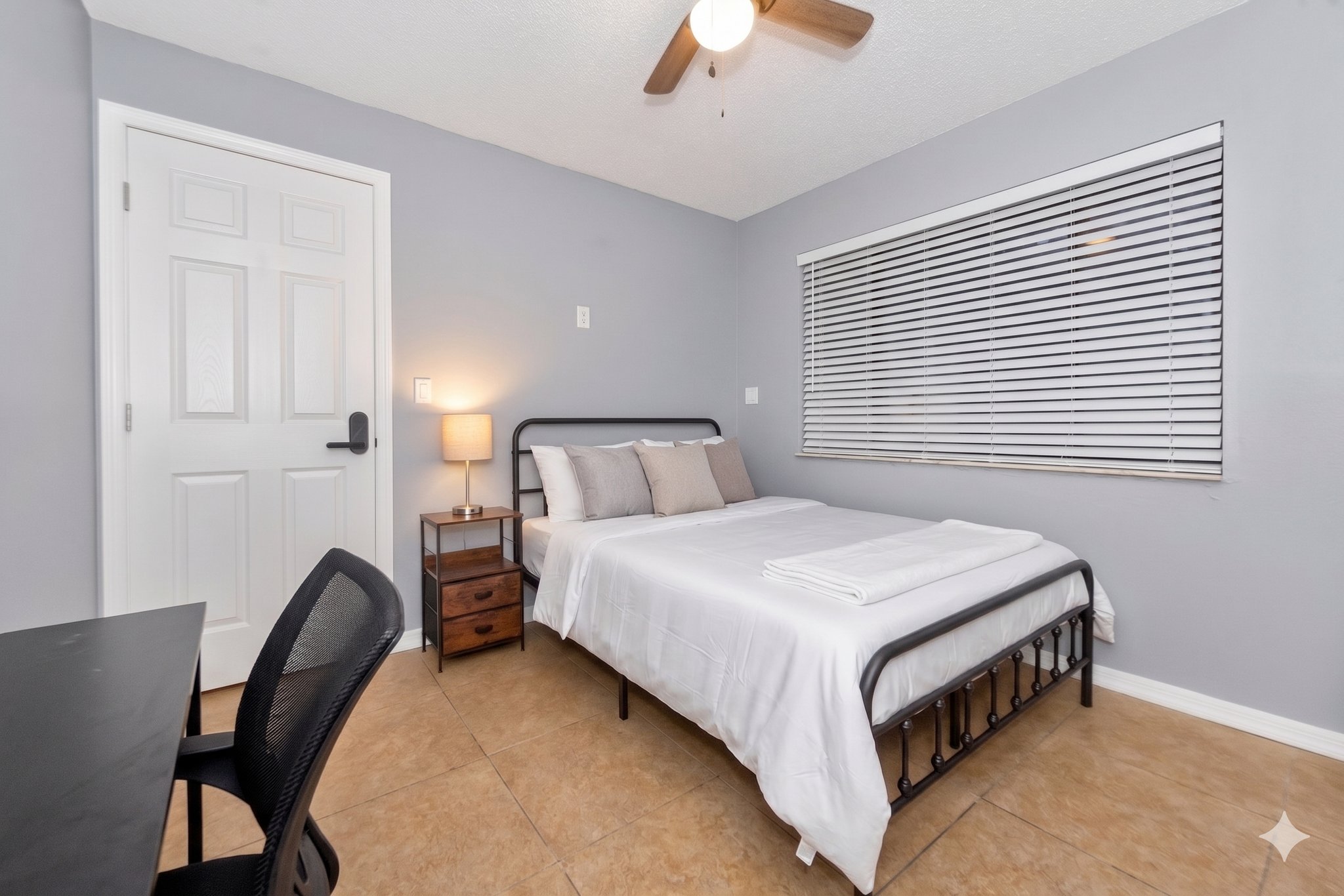 Ocala Single Room: 3721 NE 41st St