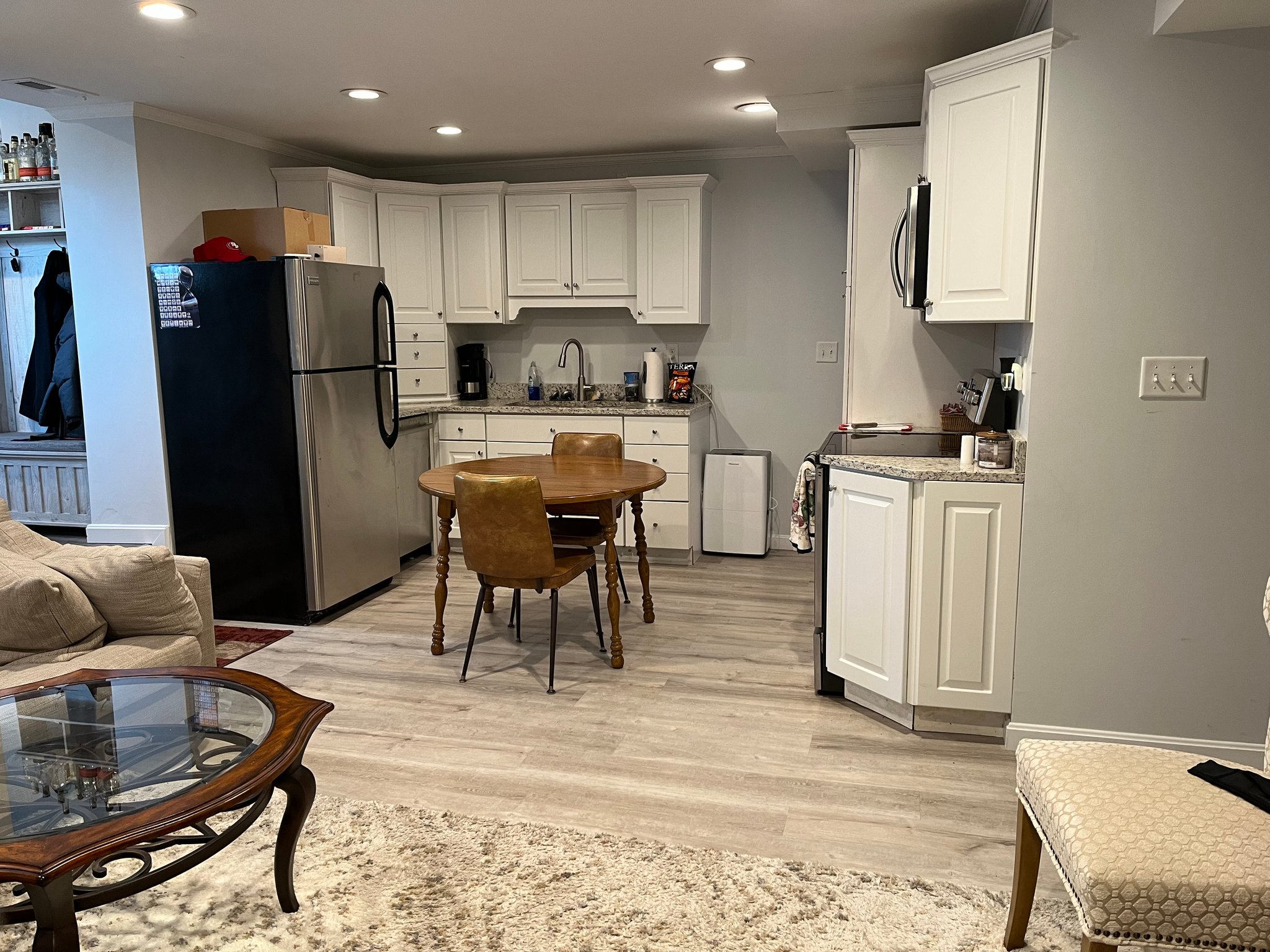Newton Centre Apartment: 112 Langley Rd