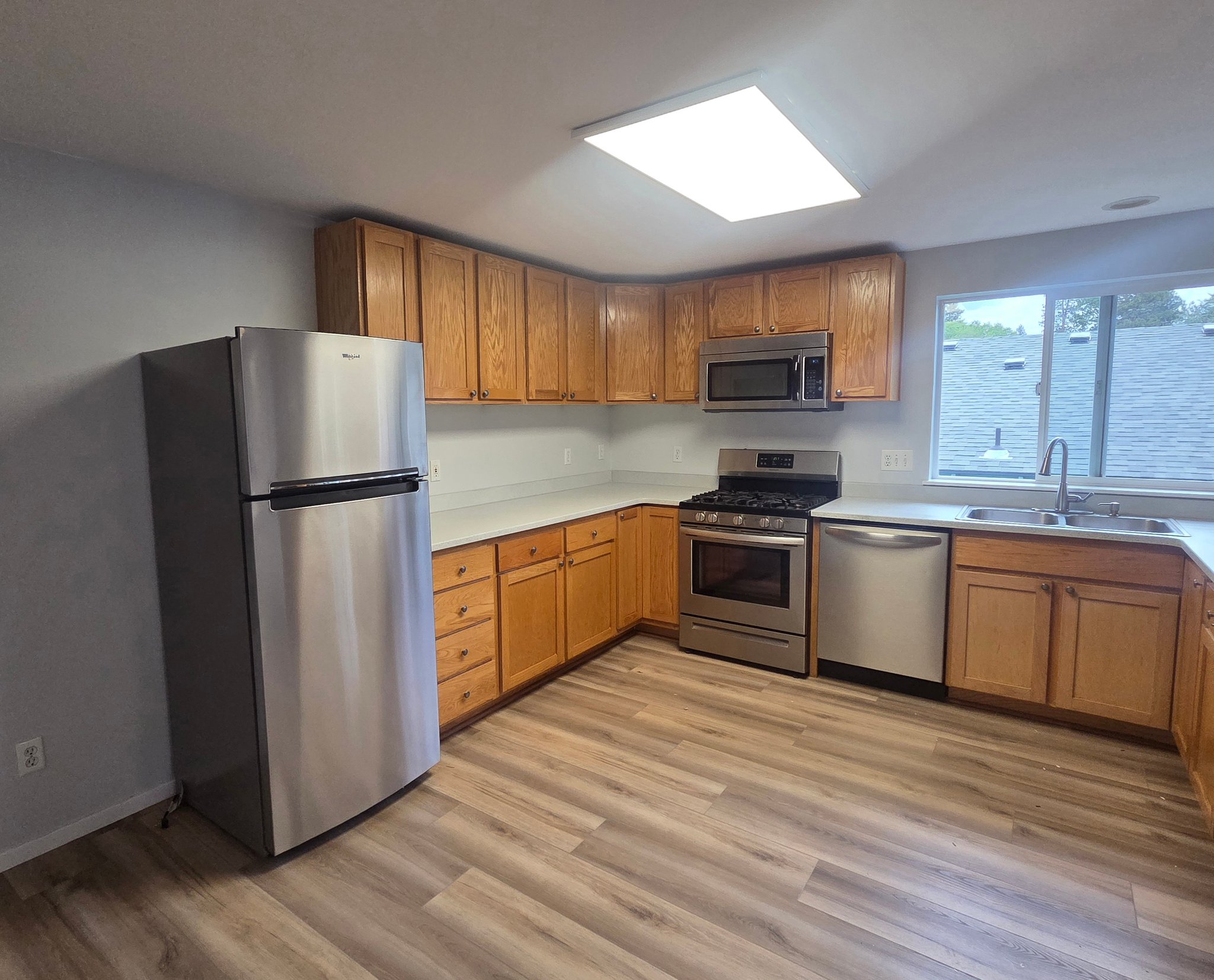 Bend Multiplex: 432 NE Seward Ave Unit B