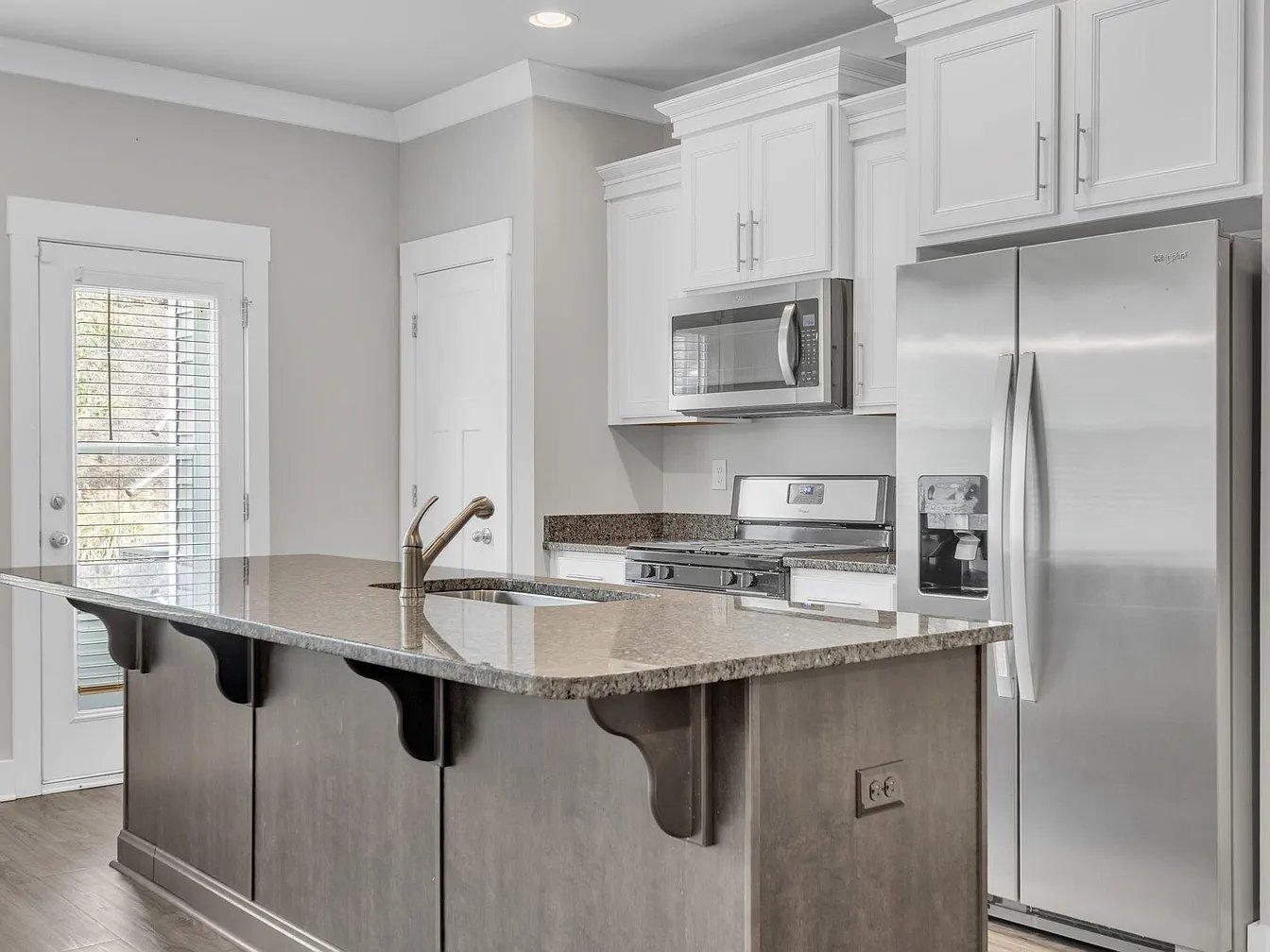 Duncan Townhome: 300 Hague Dr