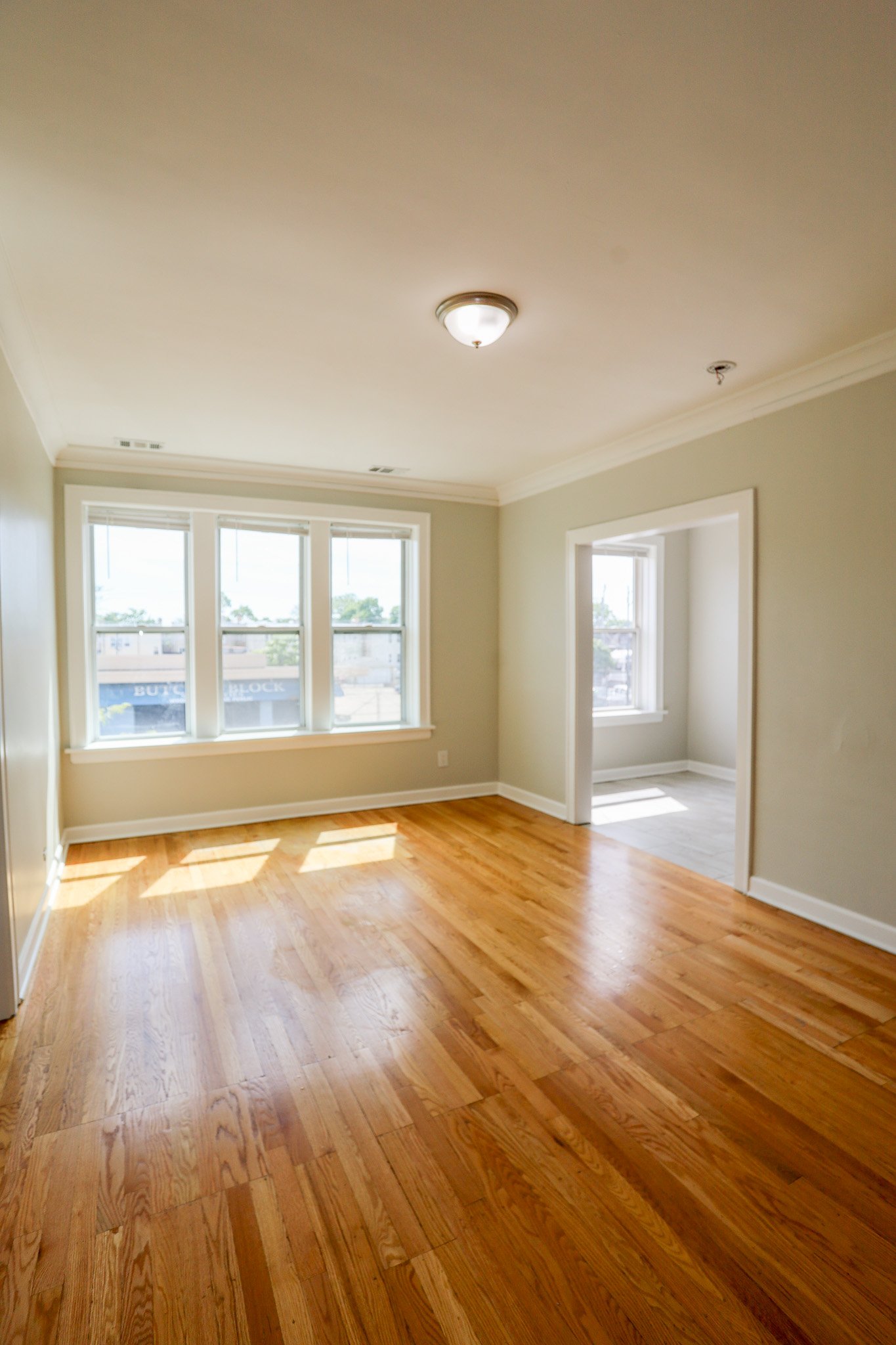 Chicago Apartment: 3022 N. Cicero