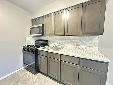 Philadelphia Apartment: 8410 Bustleton Ave, Philadelphia, PA 19152