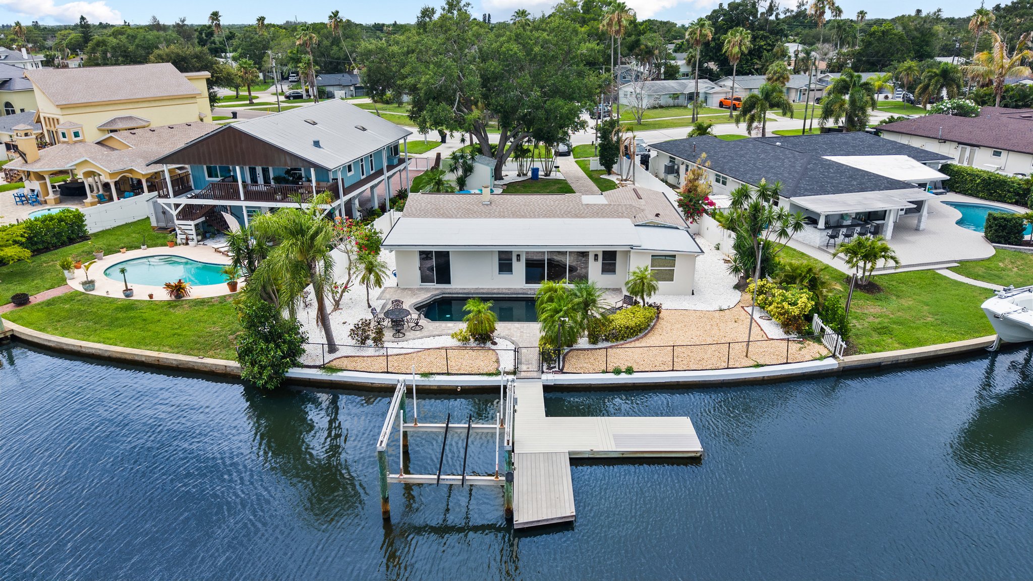 ST PETERSBURG House: 5541 BAYOU GRANDE BLVD NE