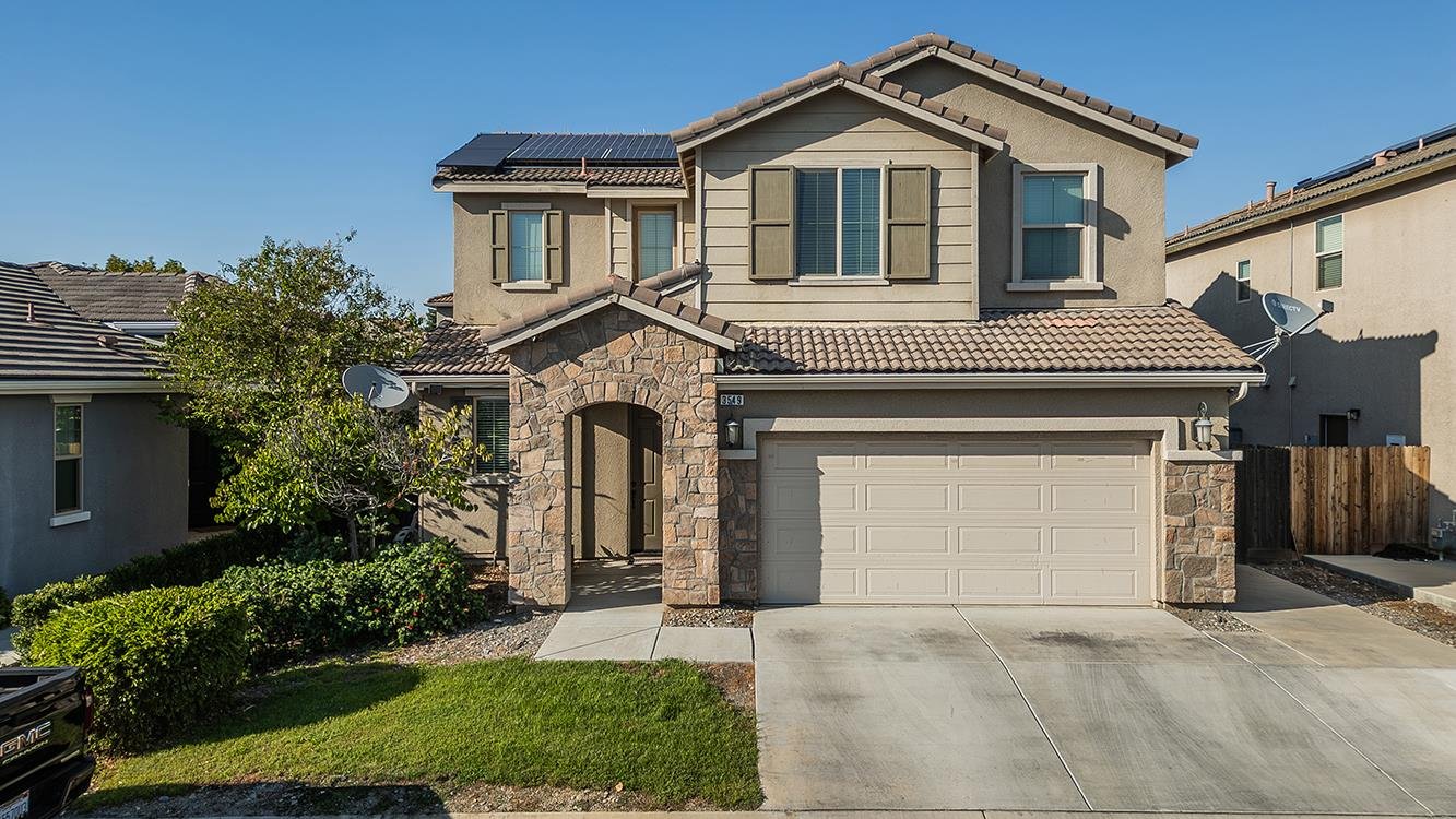 Clovis Townhome: 3549 Taylor Ln