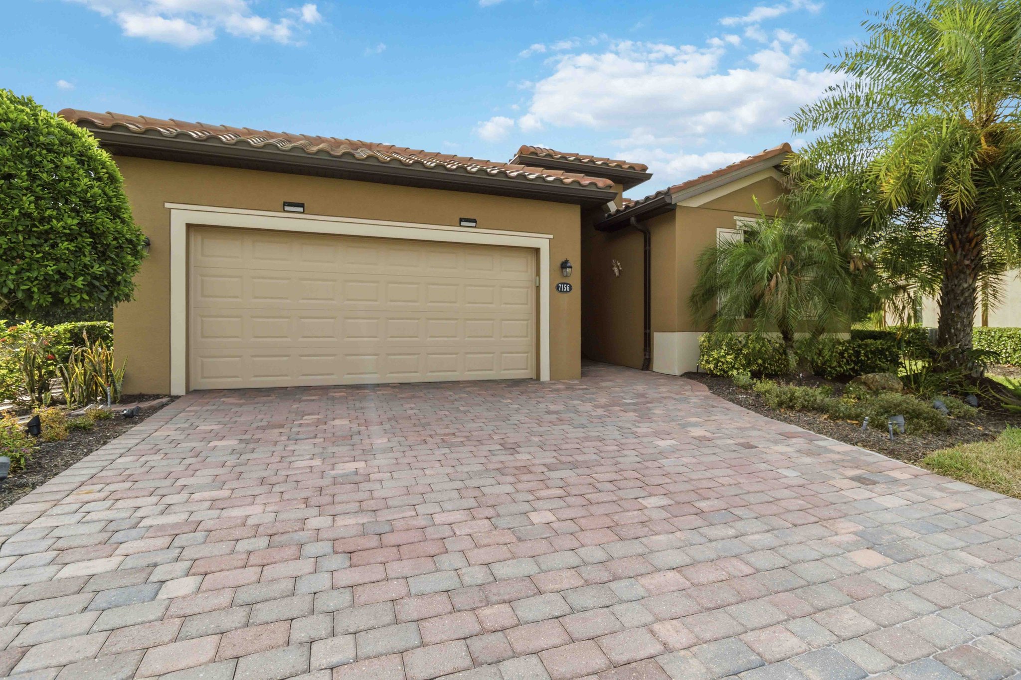 Bradenton House: 7156 Marsh View Ter