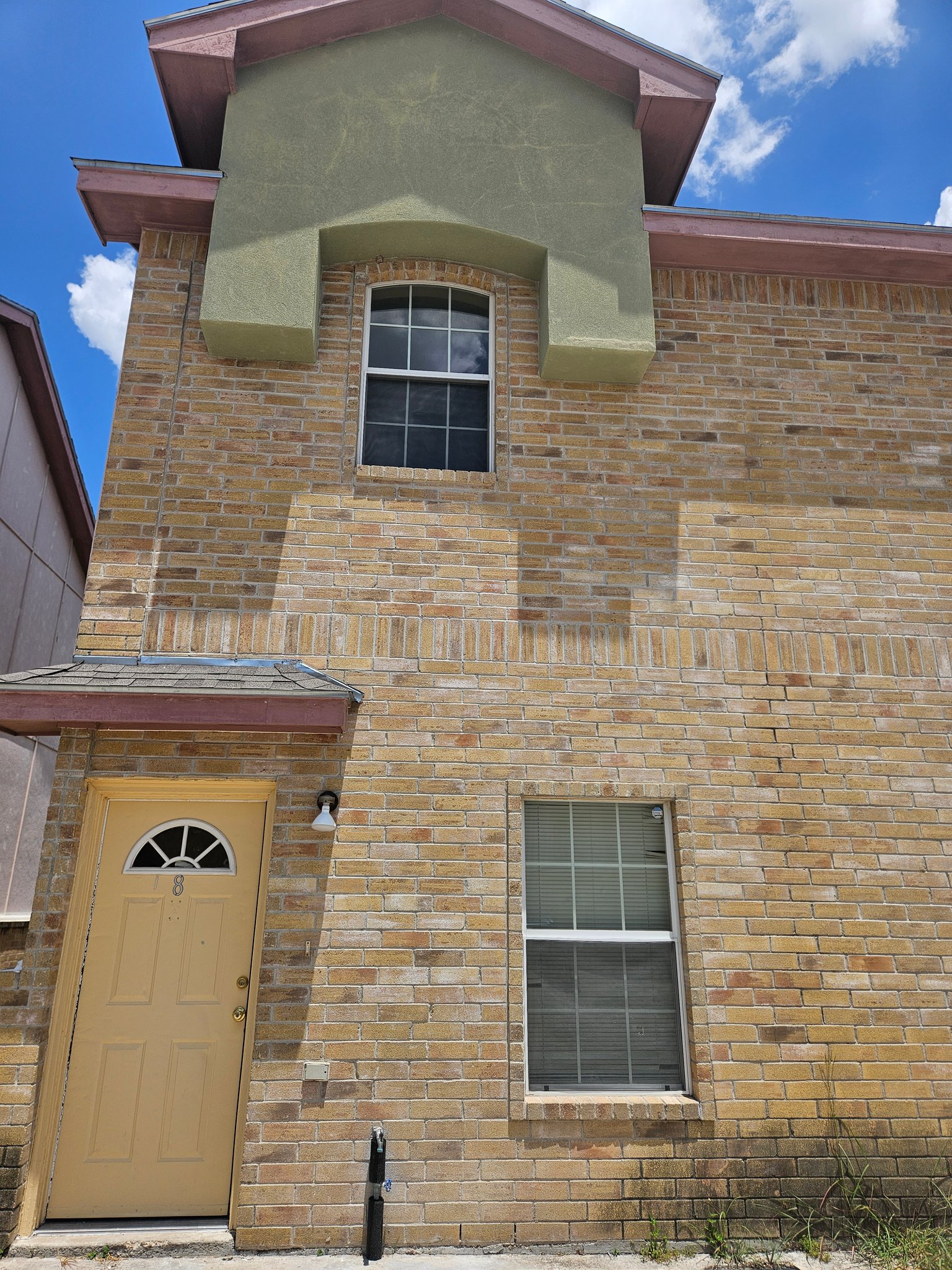 Mission Townhome: 2510 E Business Hwy 83