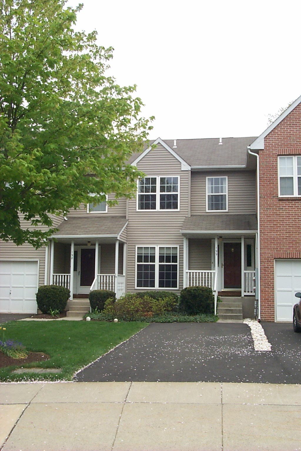Doylestown Townhome: 199 Victoria Ct