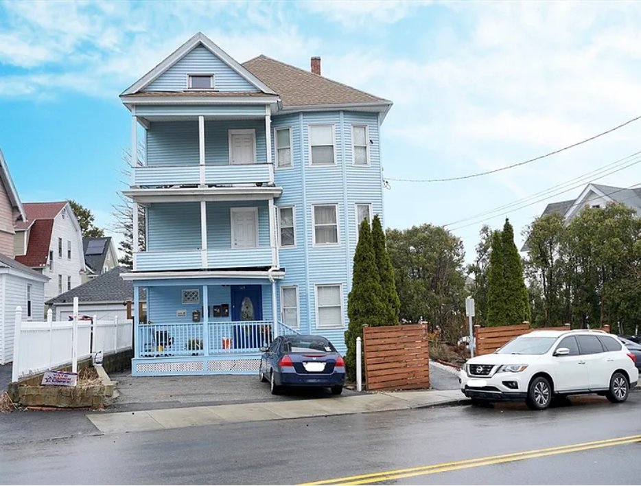 Lawrence Apartment: 109 Ferry St