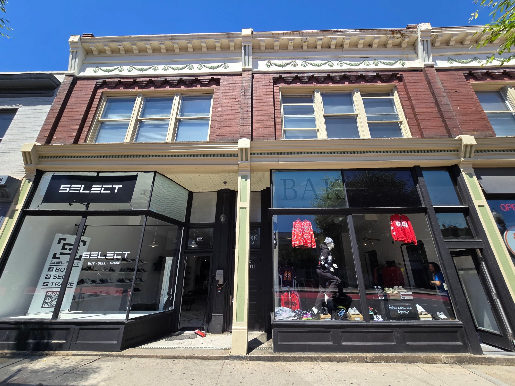 Richmond Apartment: 900 W Broad St