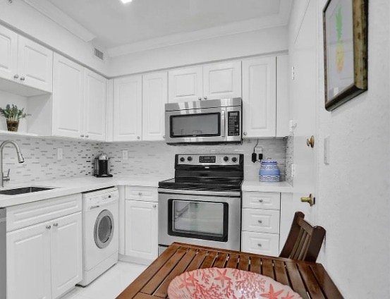 Hollywood Other: 2501 S Ocean Dr