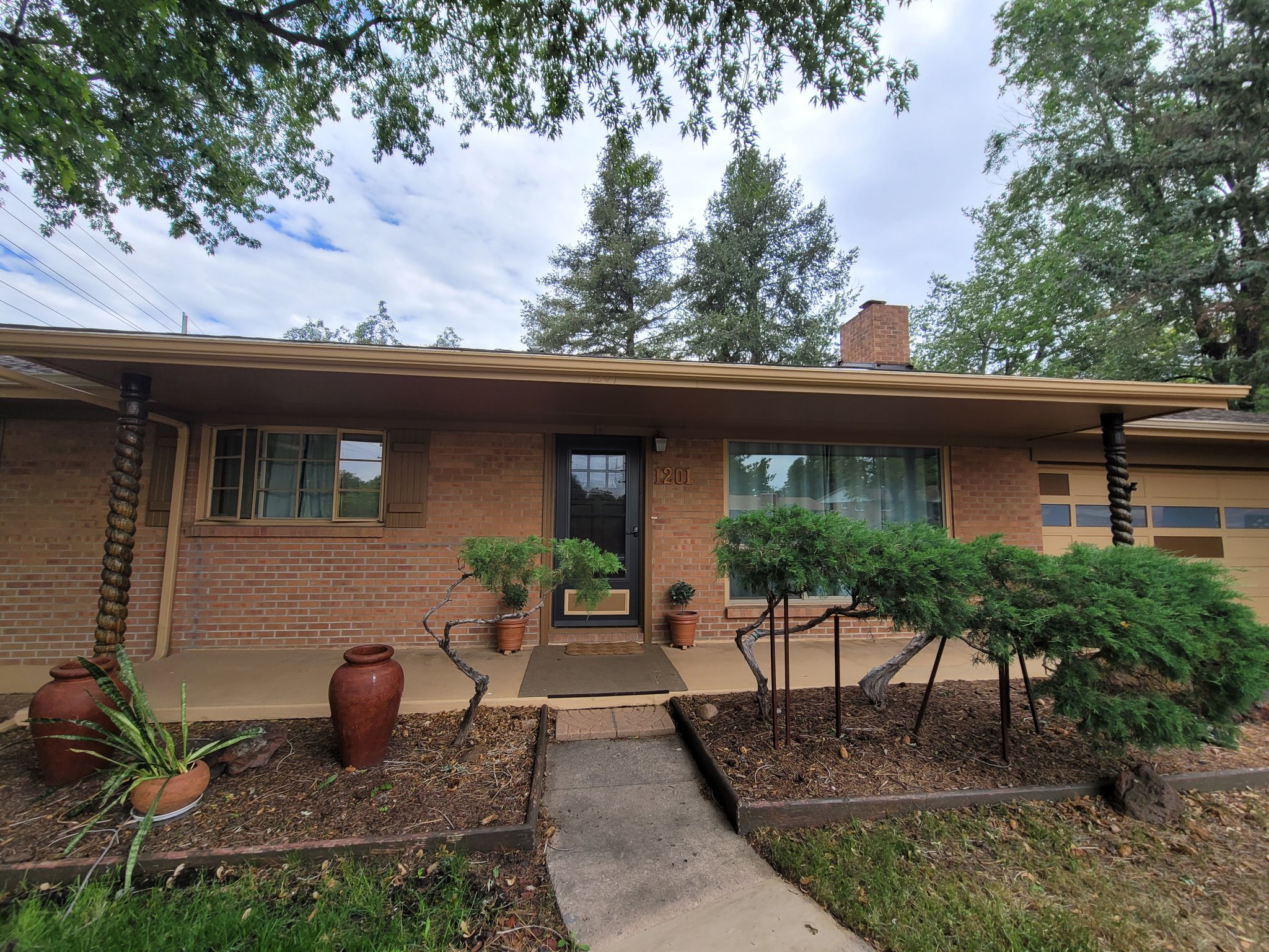 Colorado Springs House: 1201 Parkview Blvd