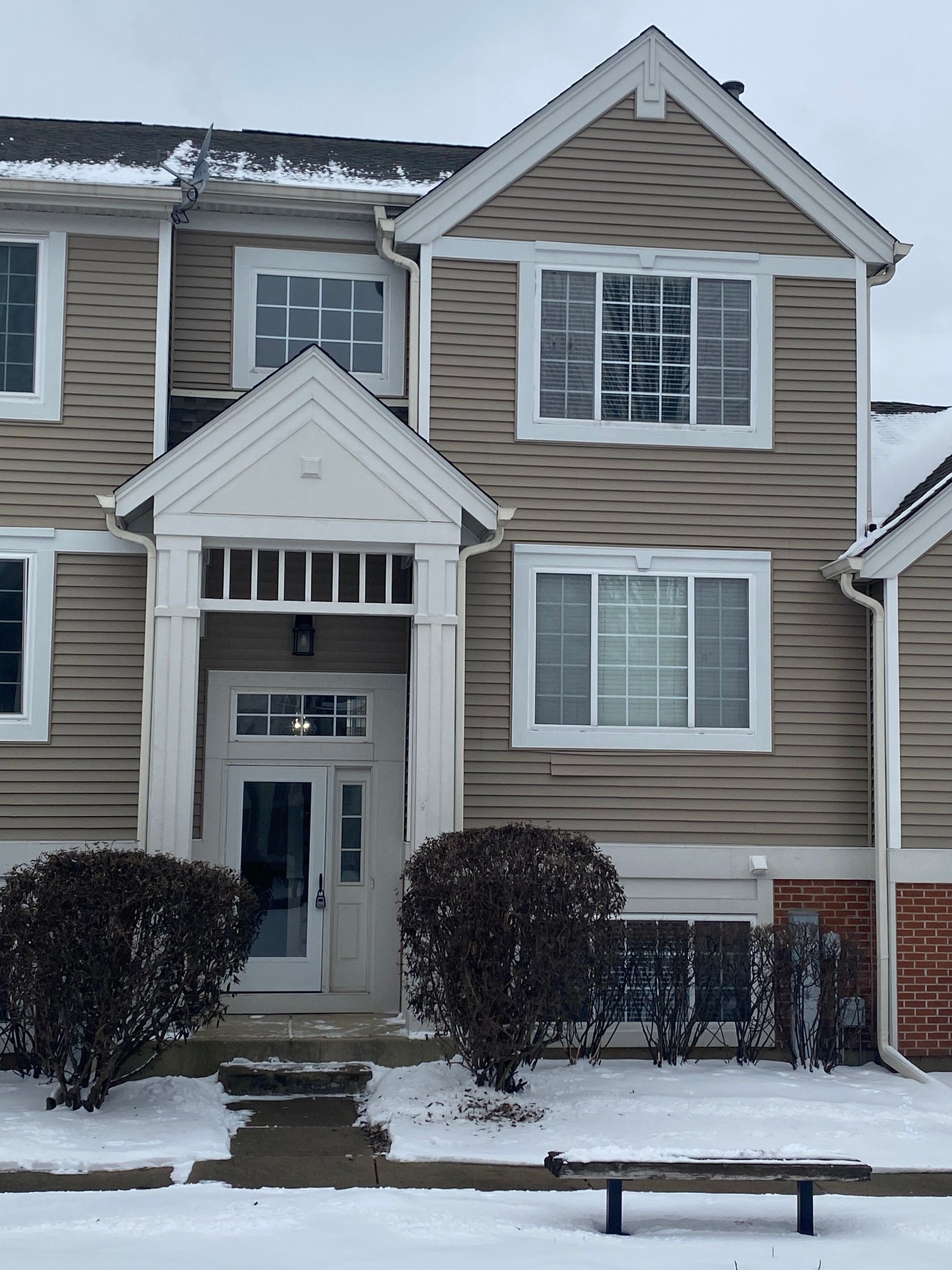 Aurora Townhome: 2205 Daybreak Dr