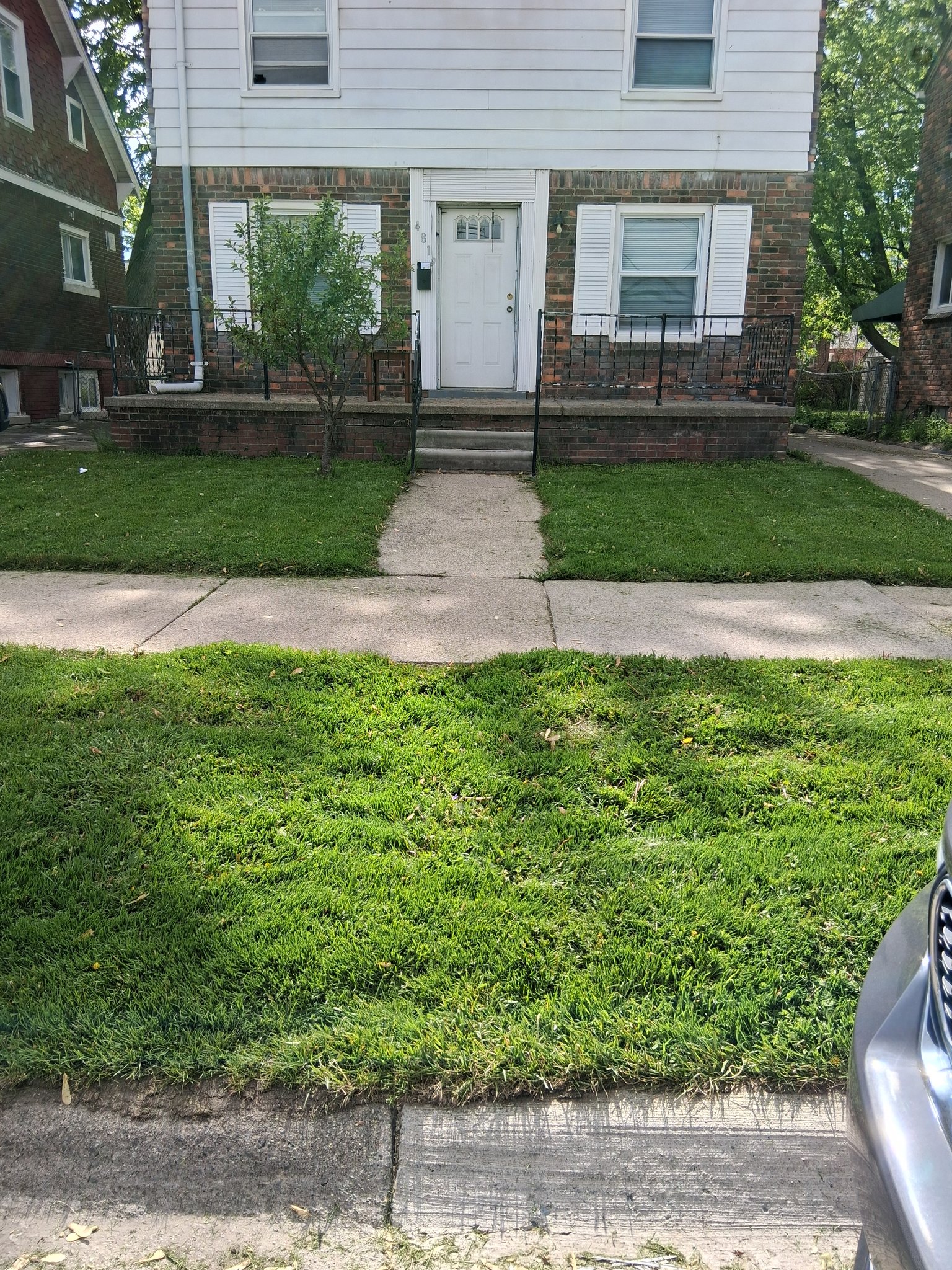 Dearborn House: 4819 Woodworth St