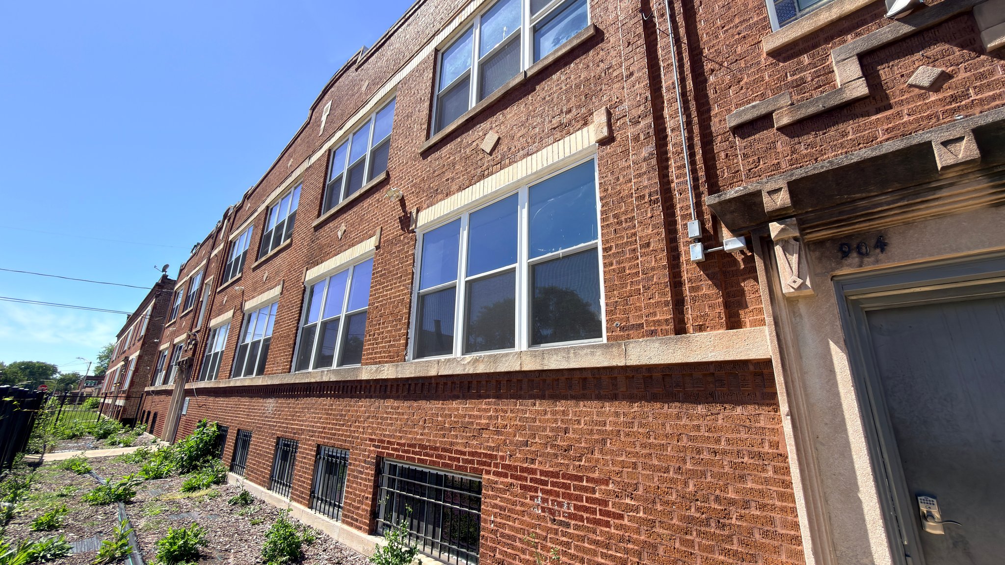 Chicago Condo: 904 W 68th St