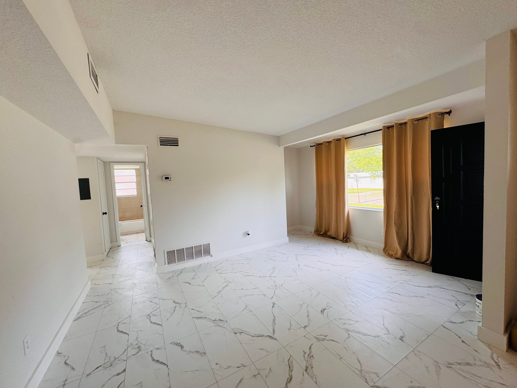 Jacksonville House: 2234 FIRESTONE Road