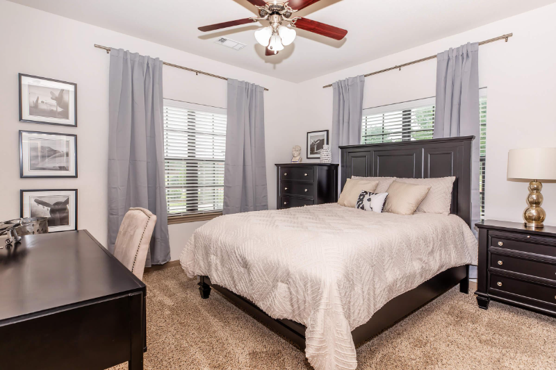 Montgomery Apartment: 22870 Highway 105 West