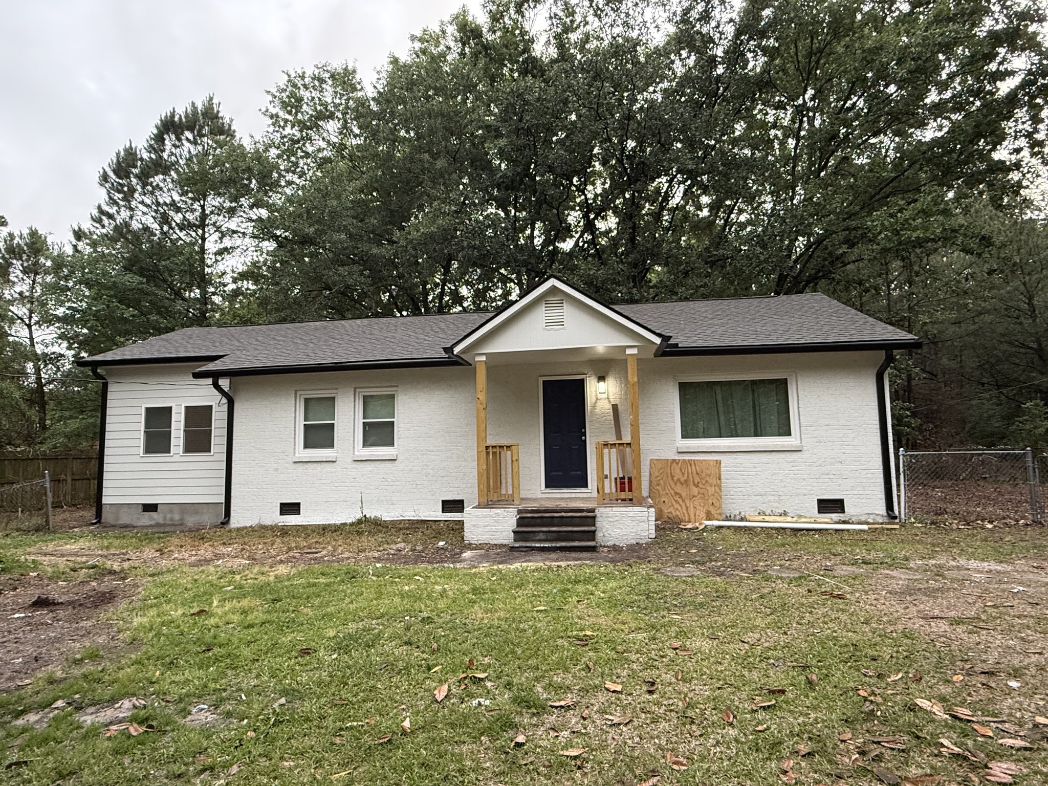 apex House: 2012 e williams st