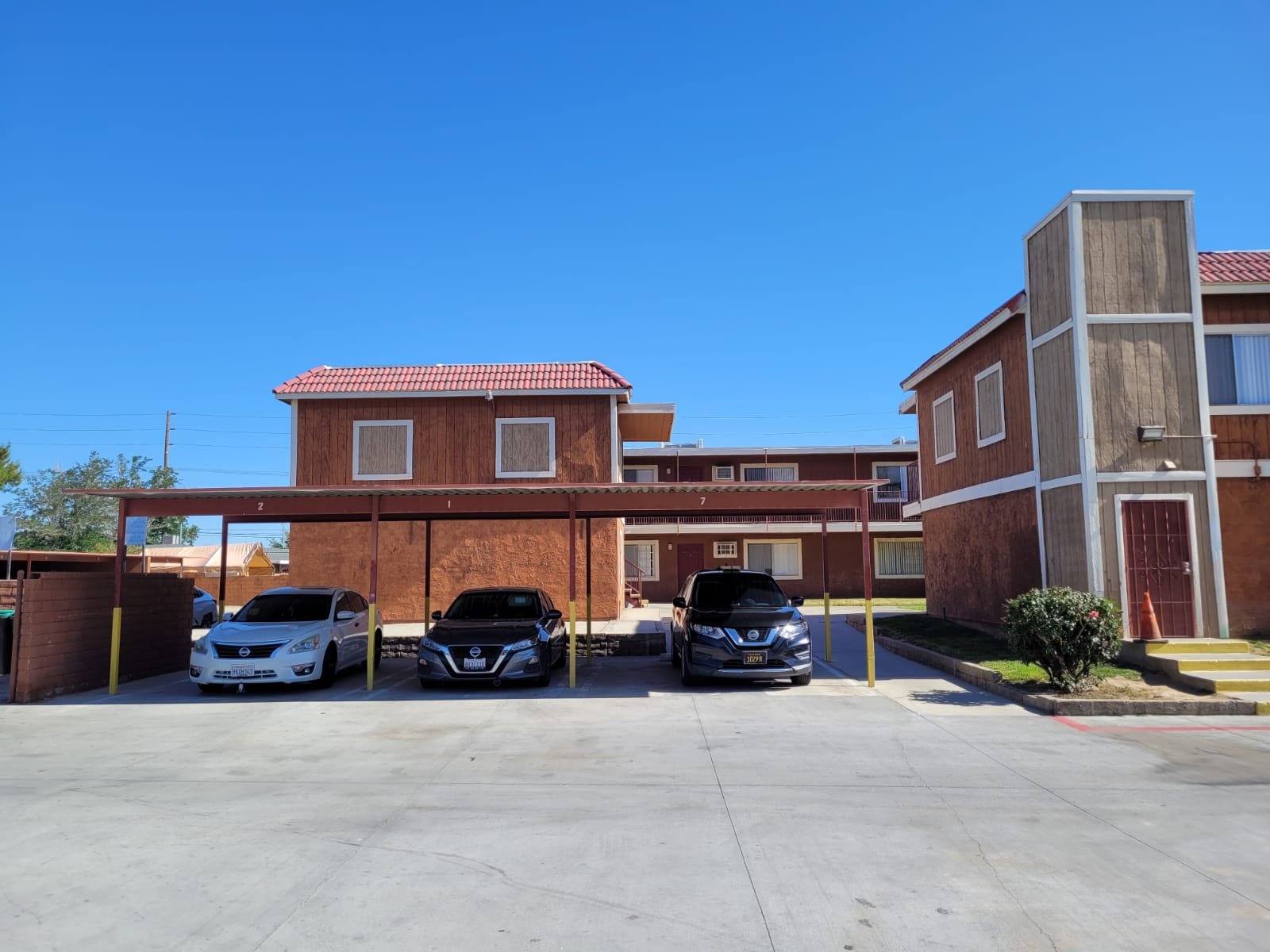 Palmdale Apartment: 38572 10th Place East