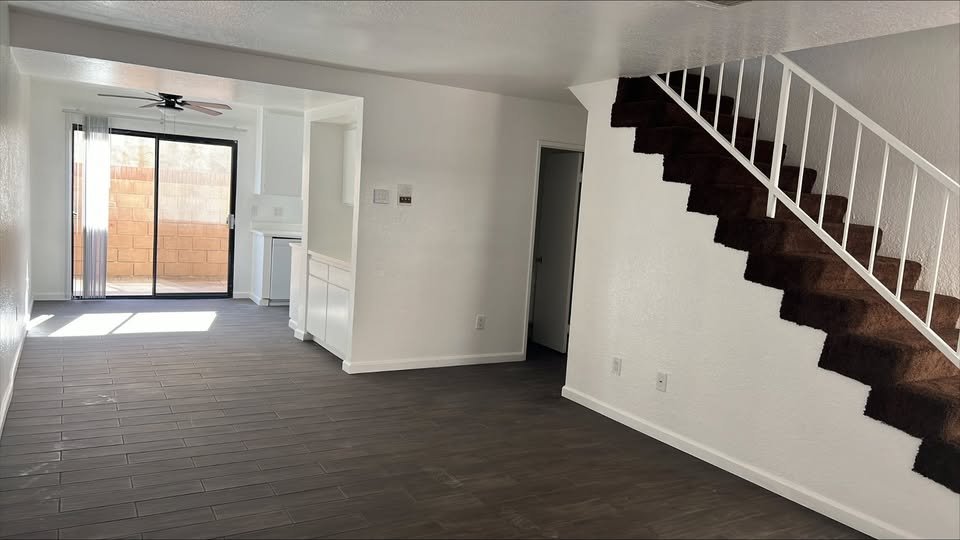 Palmdale Apartment: 38665 11th St. East
