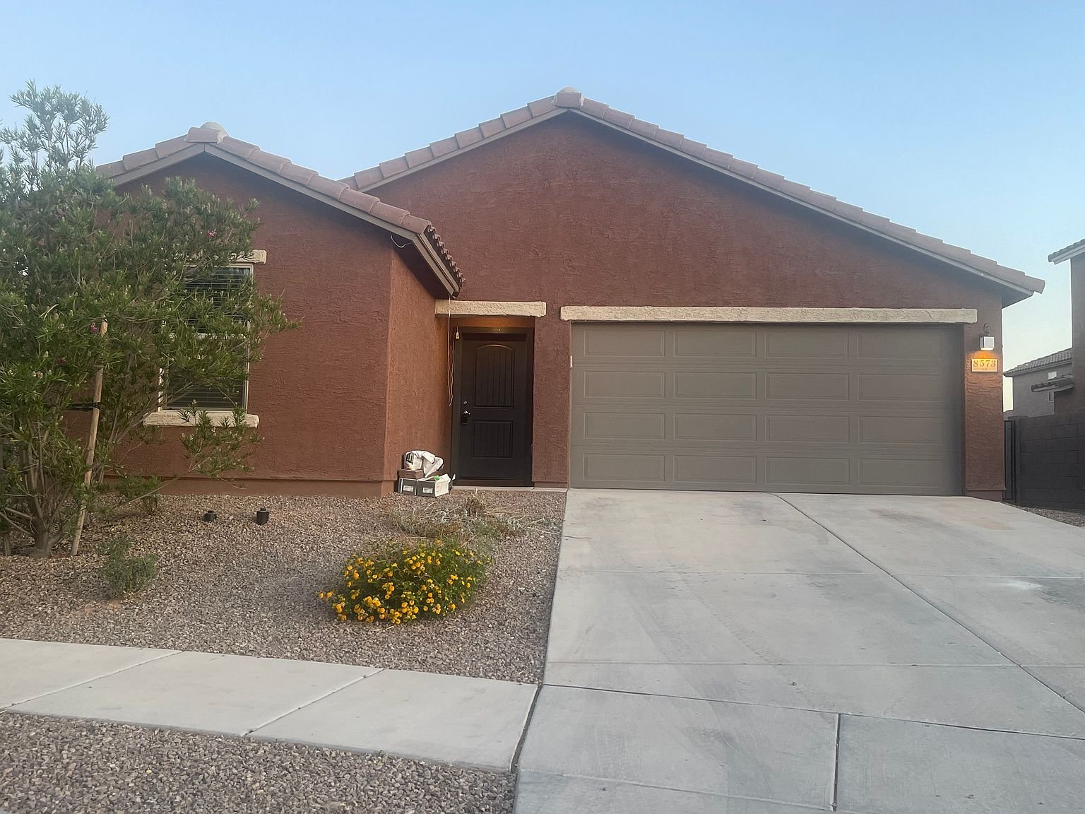 Tucson House: 8573 W Reed Bunting Ct