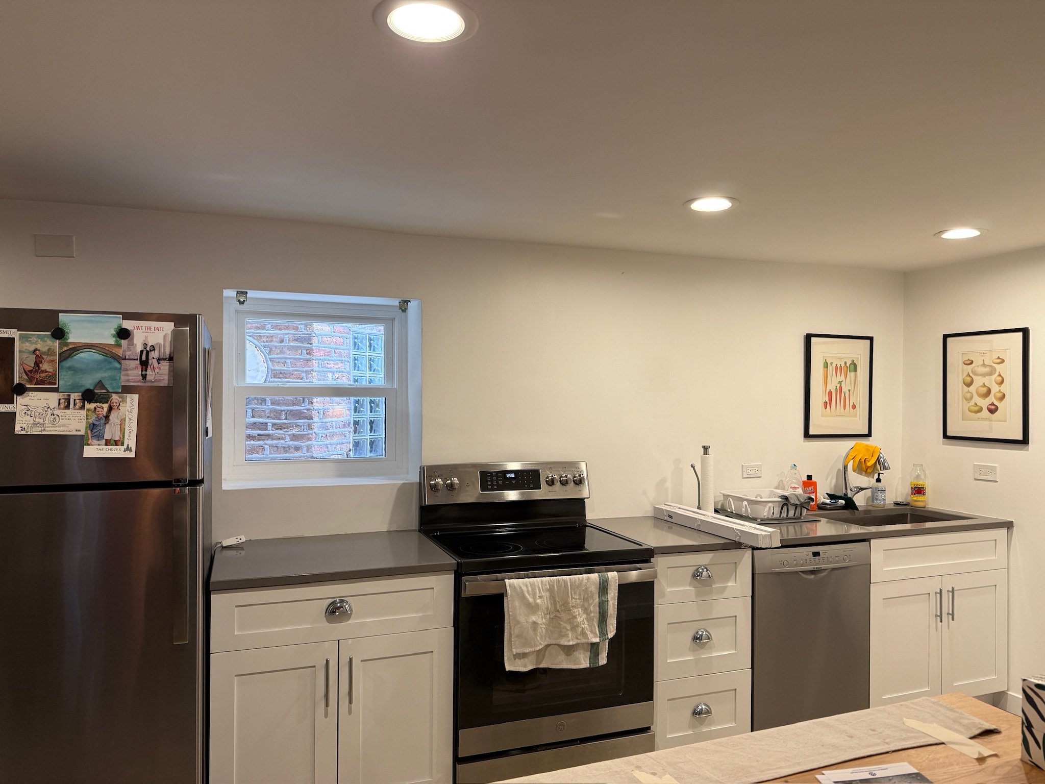 CHICAGO Apartment: 3008 W. George Street
