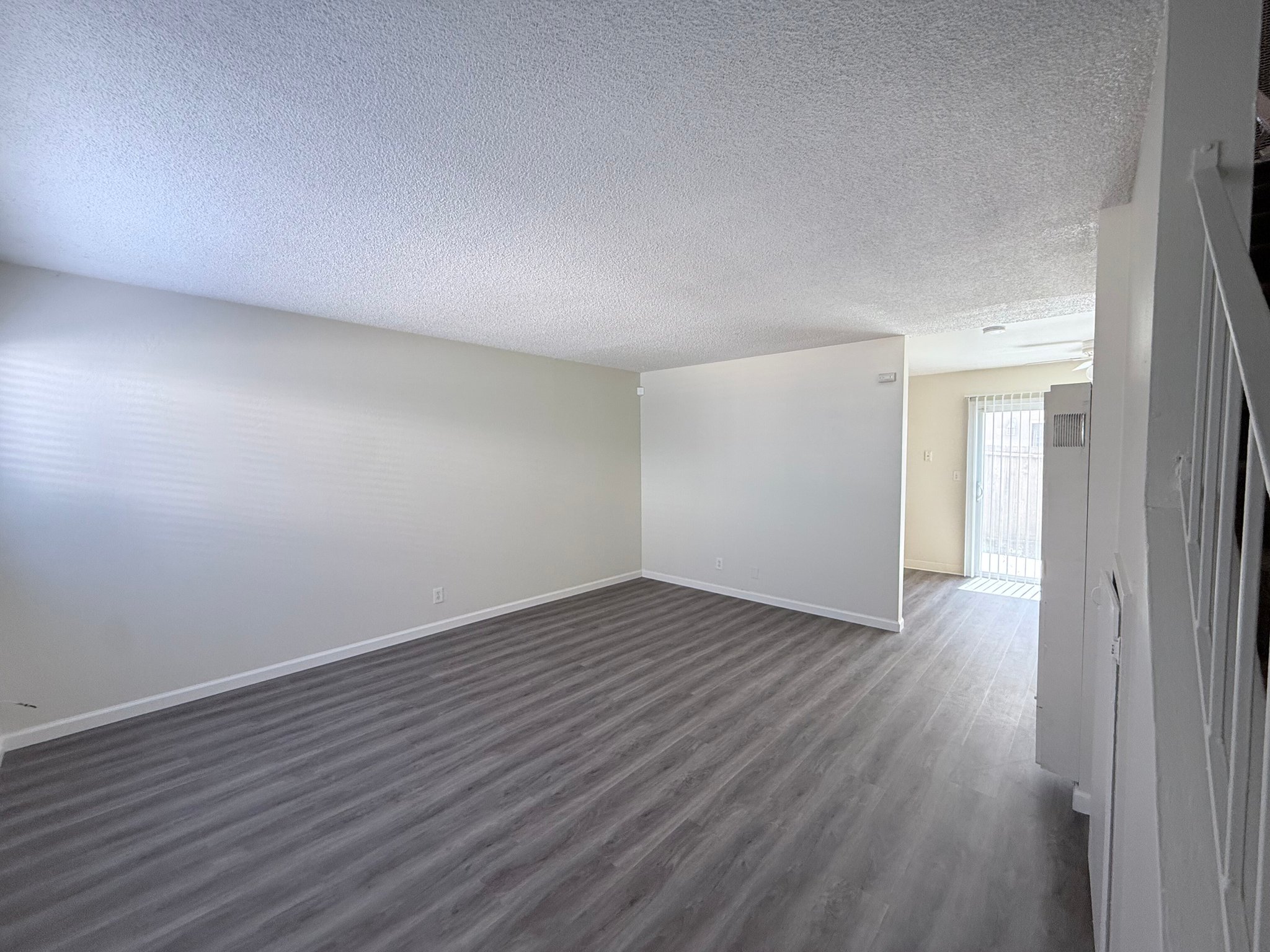 Benicia Townhome: 671 Military East