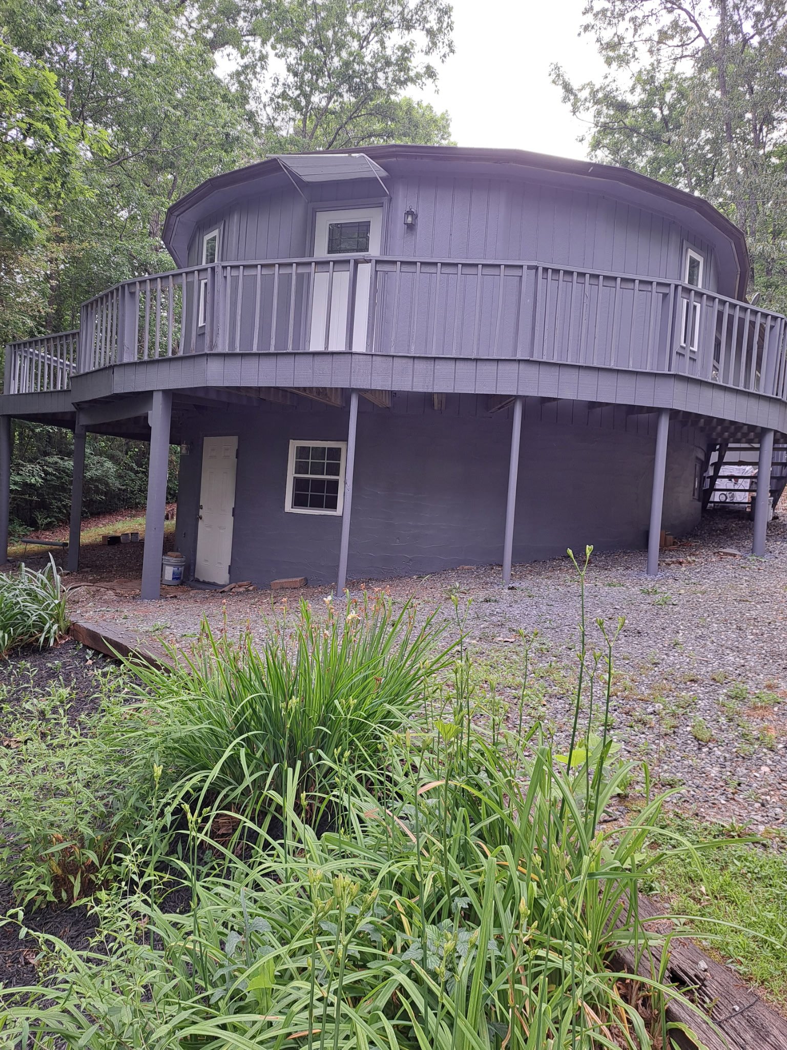 Franklin House: In Riverbend Road Area