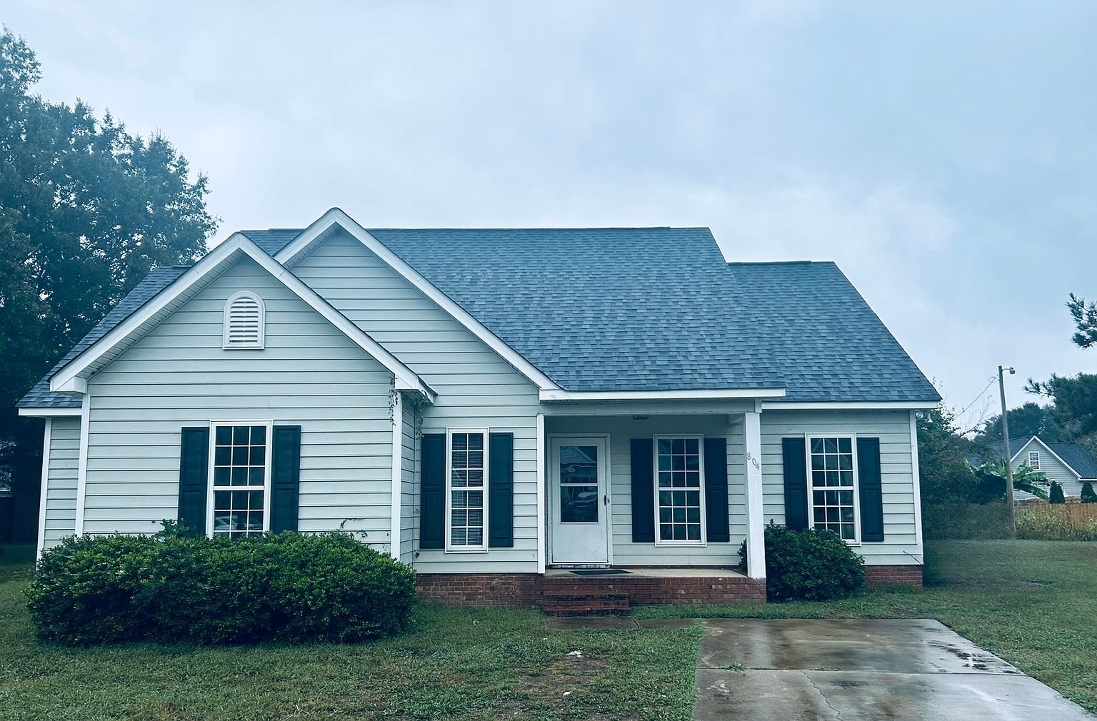 Monroe House: 804 Valley Creek Dr