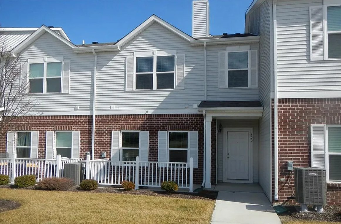 Fishers Condo: 12030 zircon lane