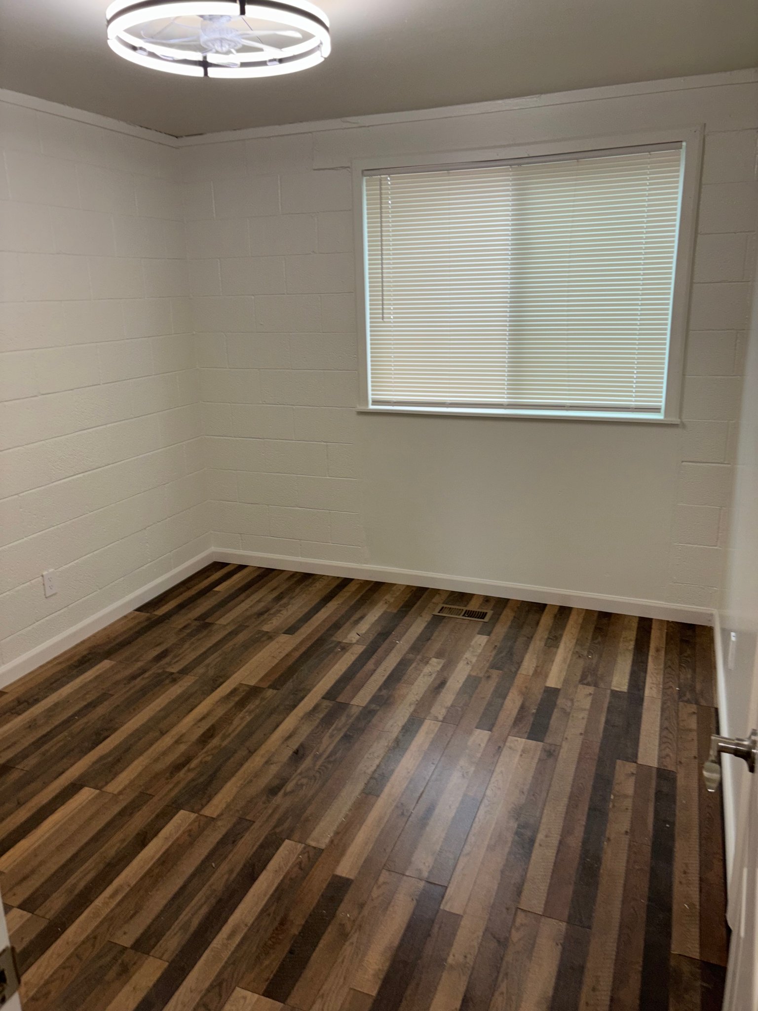 Colorado Springs House: 369 Fairway S