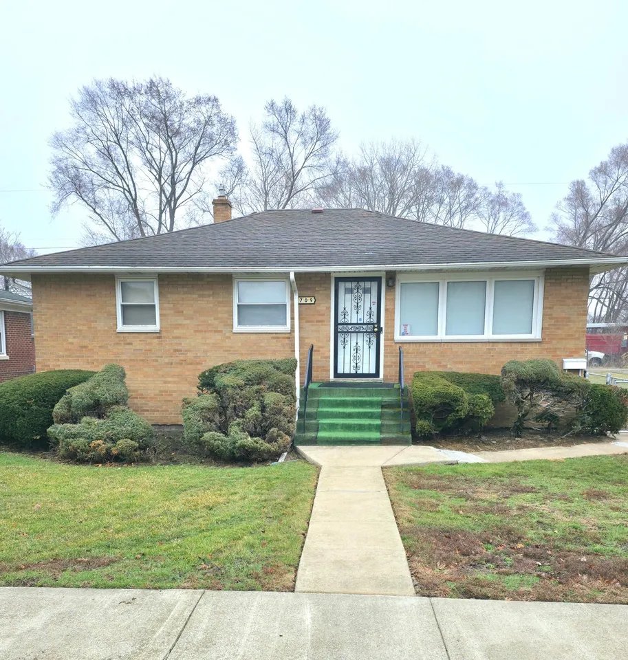 Gary House: 709 porter street