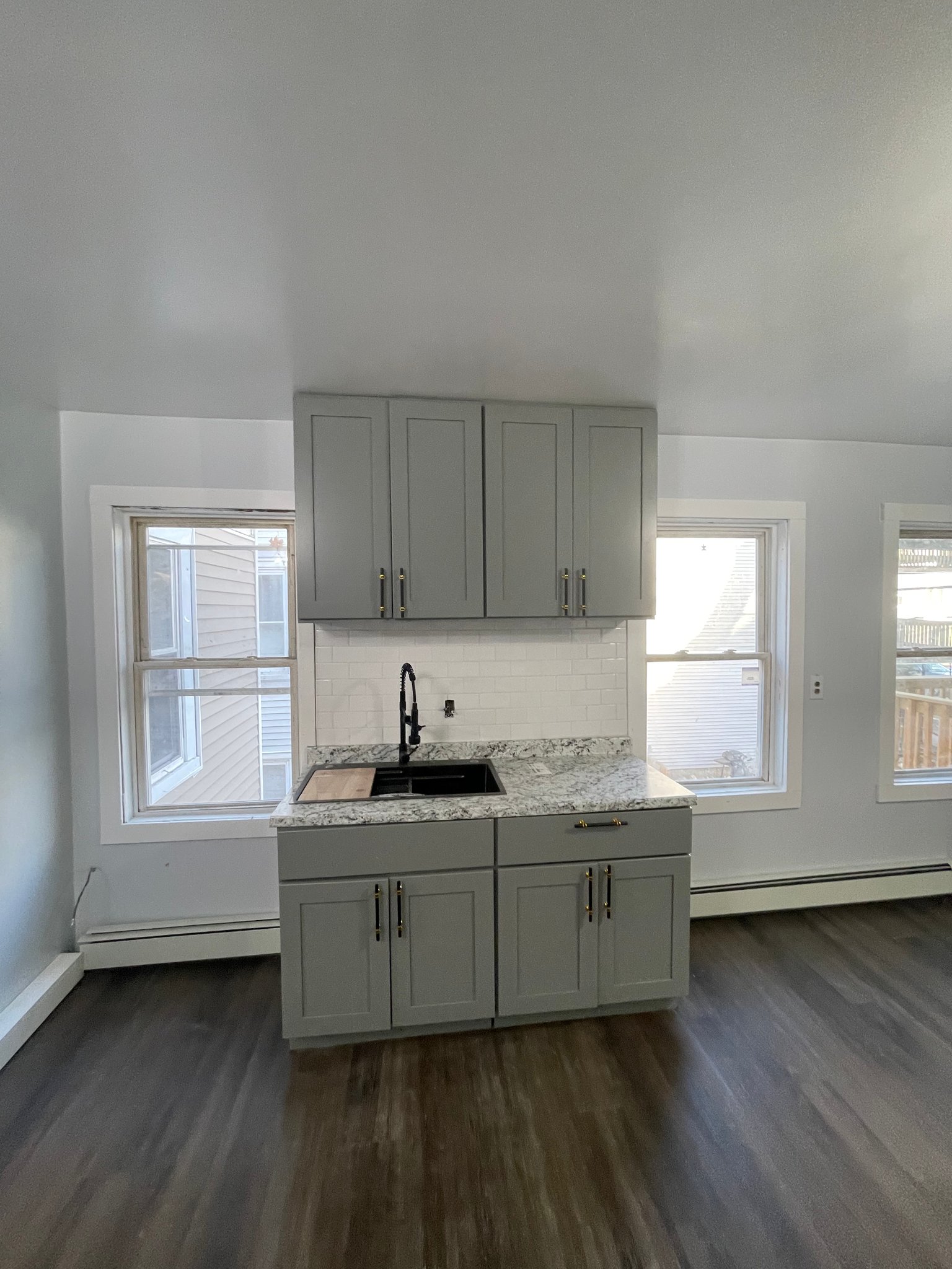 Lewiston Apartment: 125 Pierce St