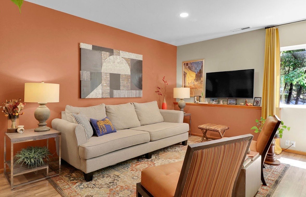 Eugene Condo: 2653 Hawkins lane