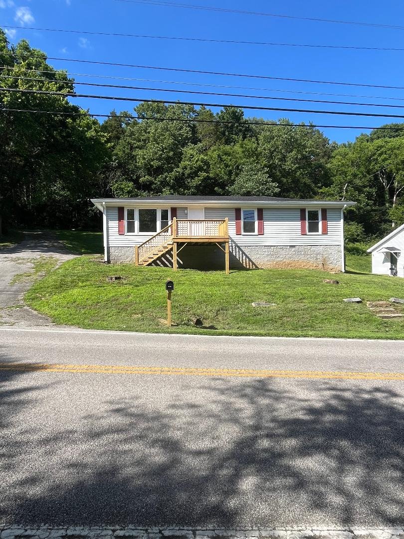 Carthage House: 1342 Main Street