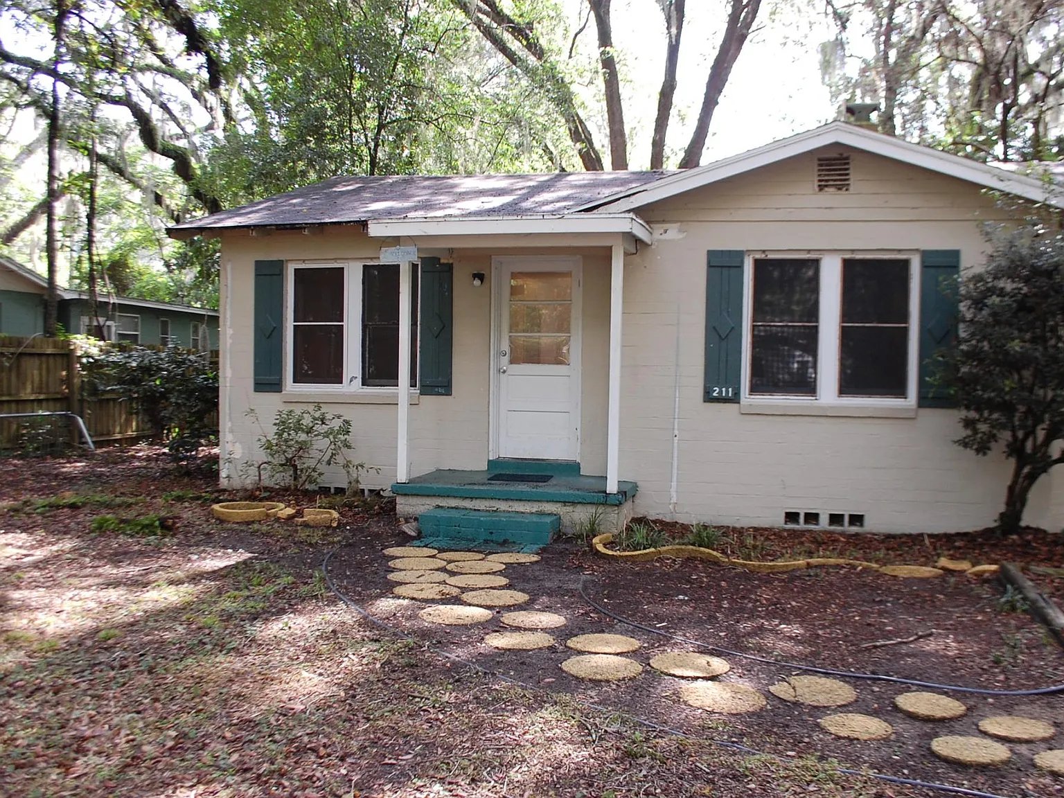Gainesville Other: 211 NW 25th St