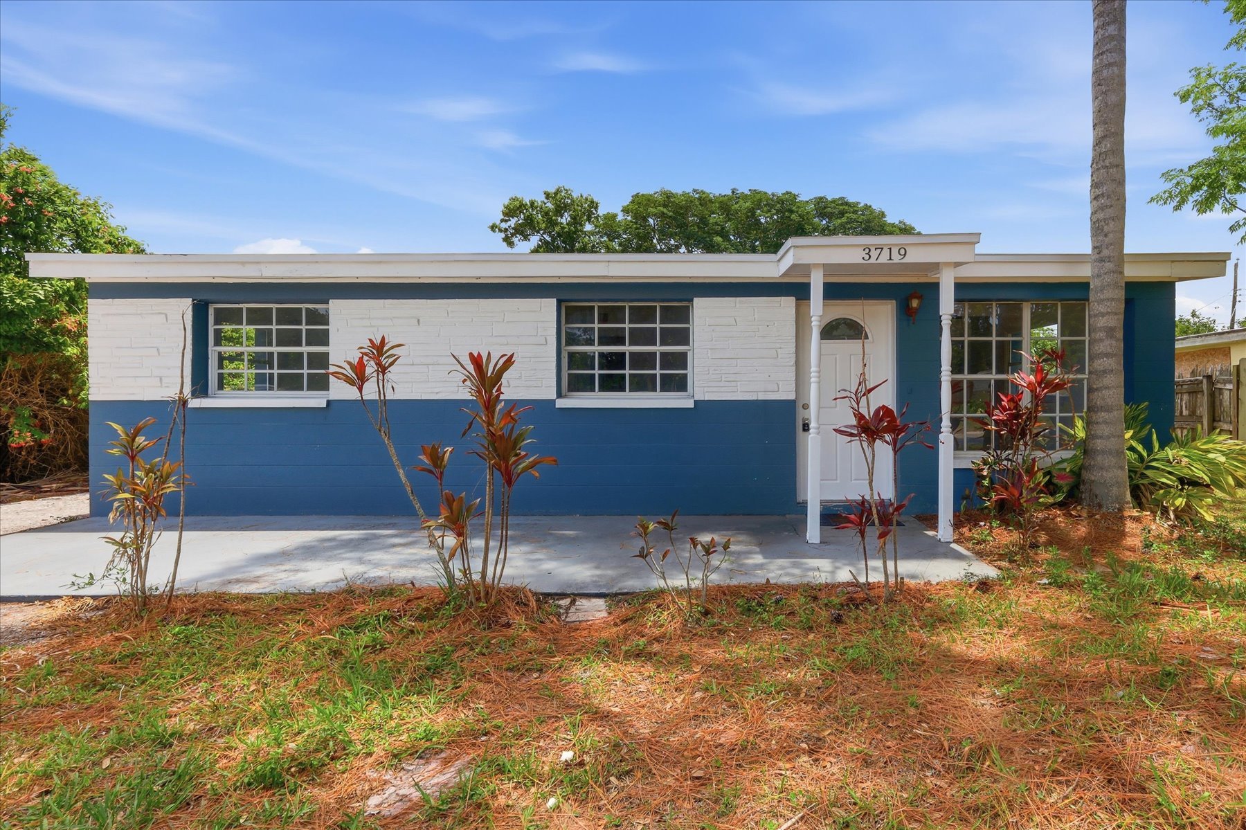 SARASOTA House: 3719 PAPAI DRIVE