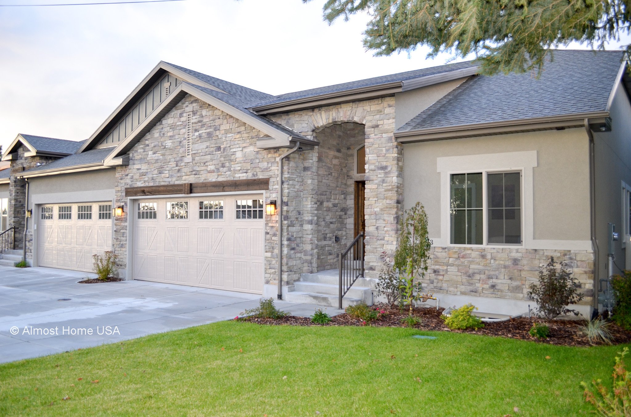 Salt Lake City Townhome: 3293 E Bengal Blvd