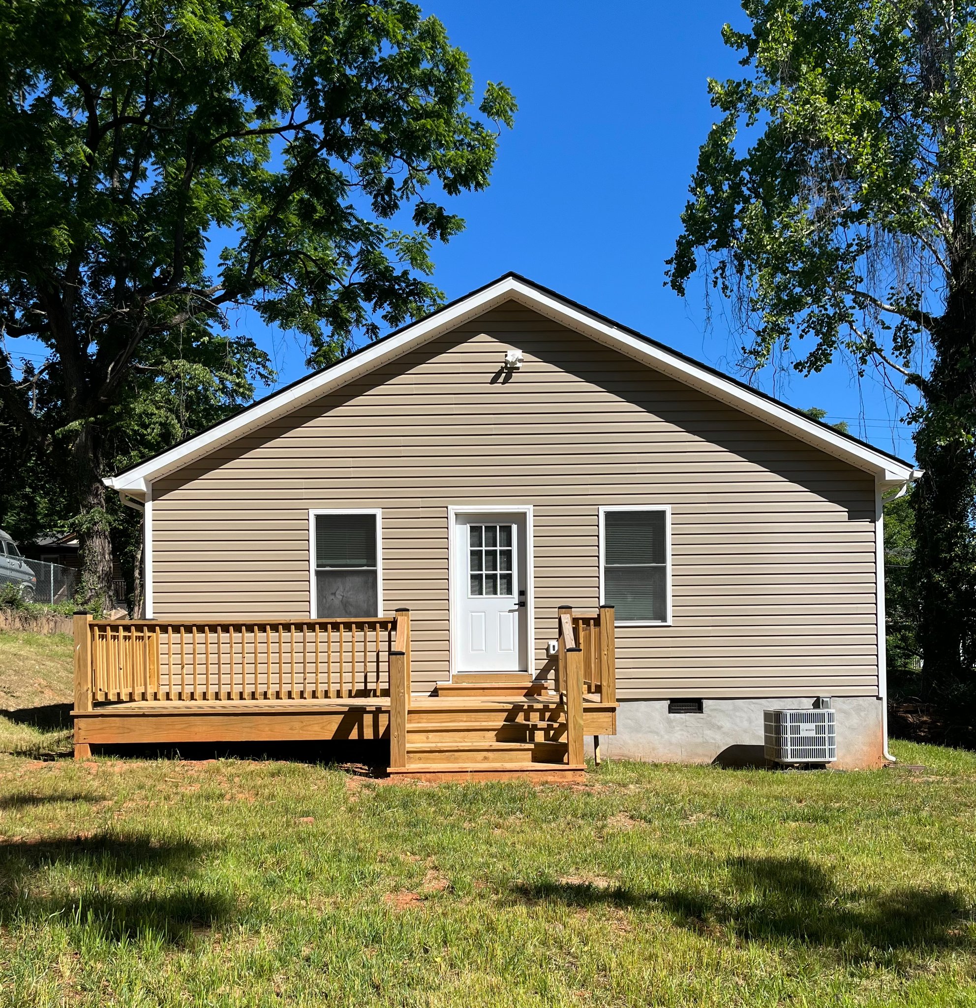 Lynchburg House: 1308 16th St