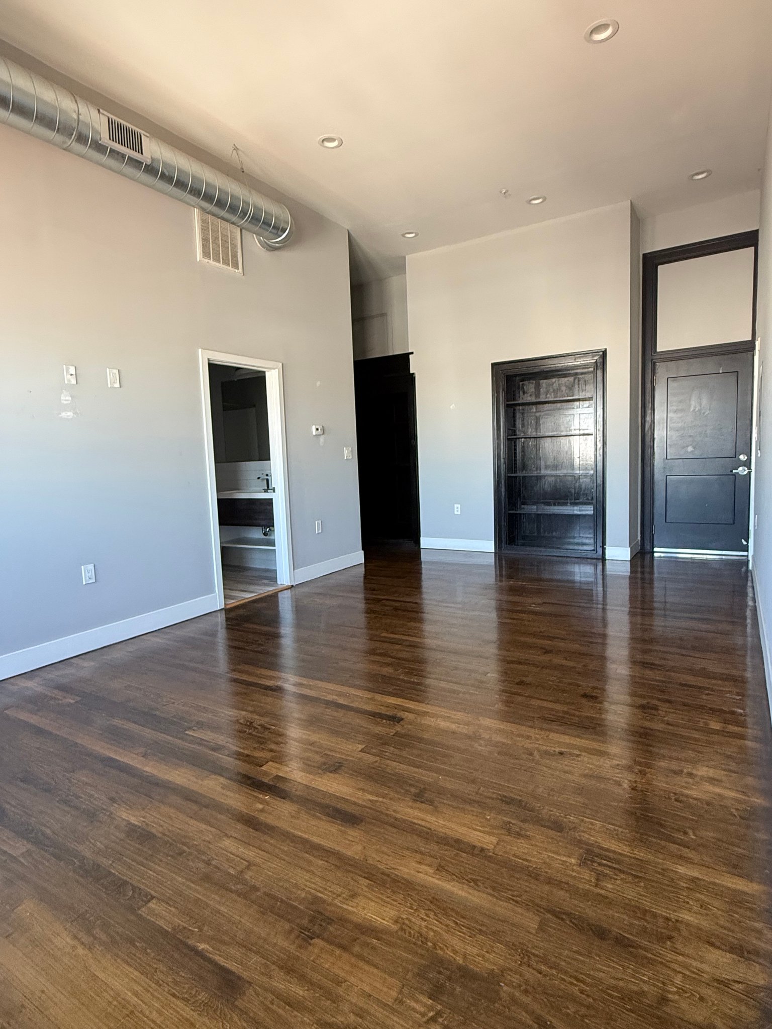 Philadelphia Apartment: 1501 S. 17th