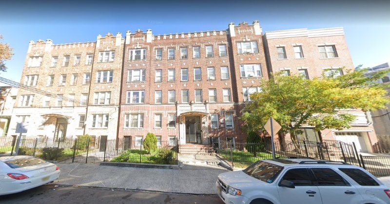 Jersey city House: 154 Belmont Ave,