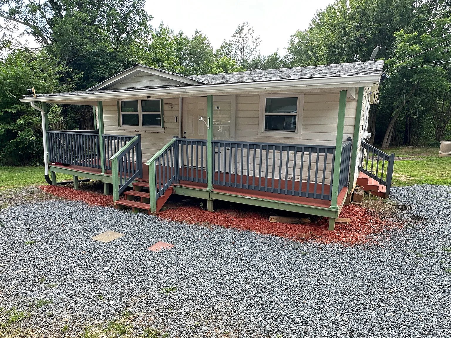 Mooresboro House: 130 Shady Ln