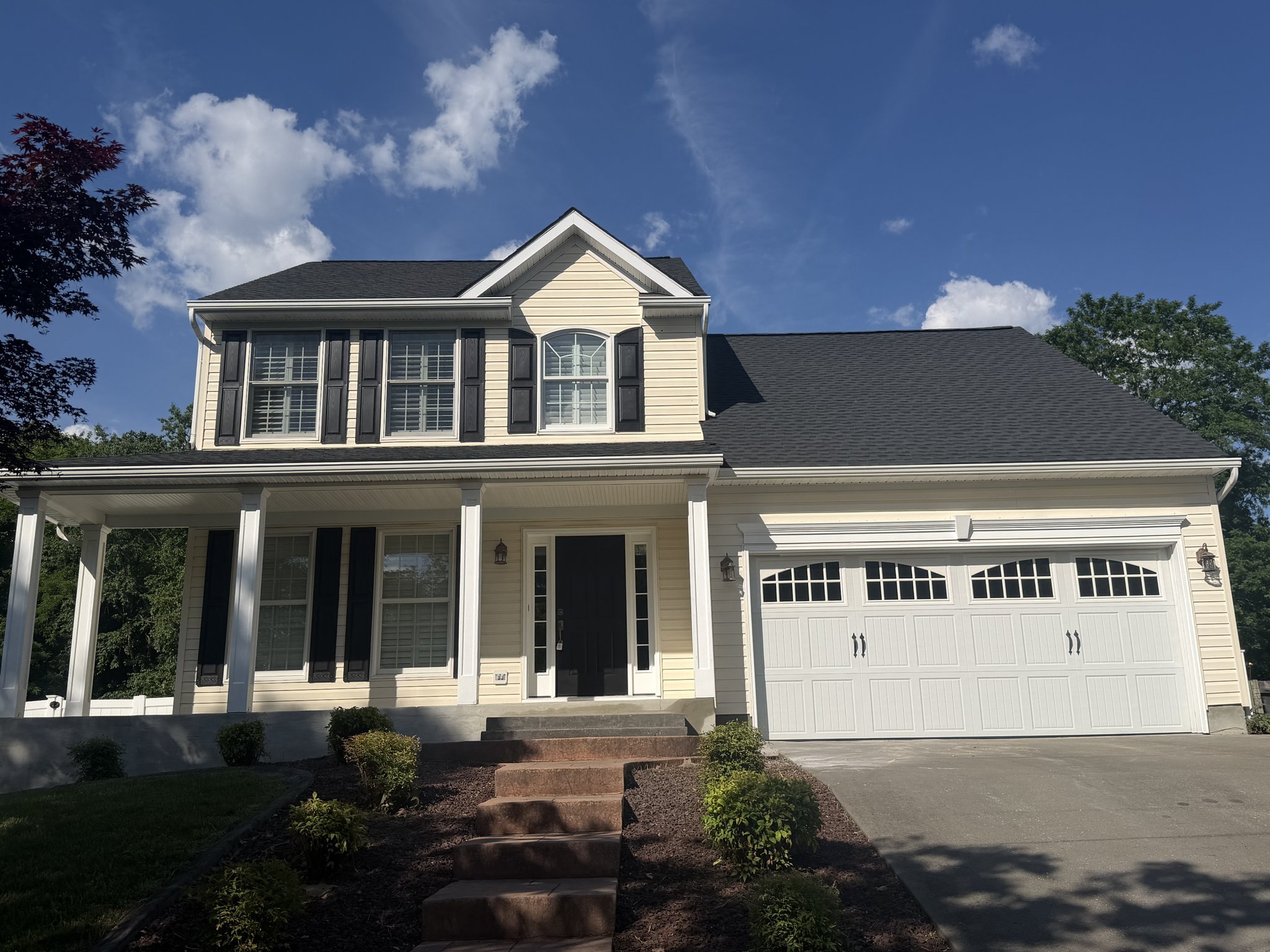 Perryville House: 64 River View Dr