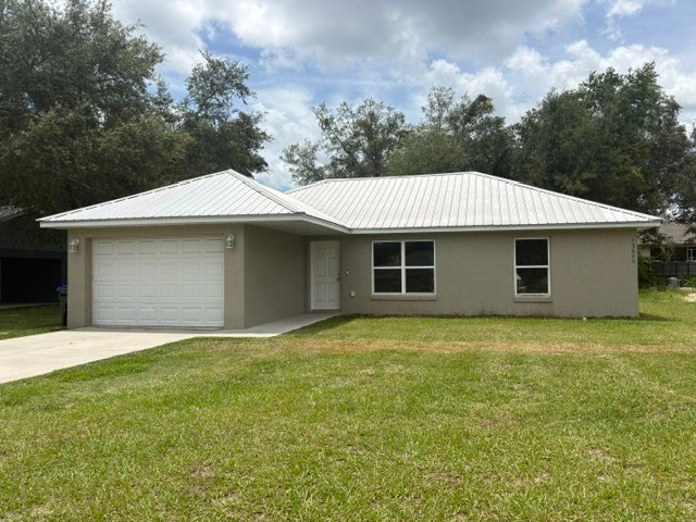 Dunnellon House: 13600 SW 112th Street