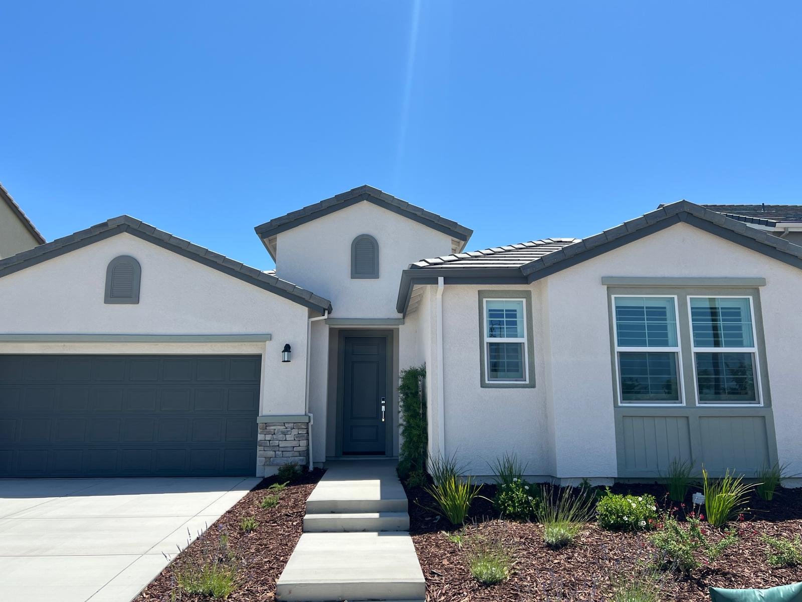 Tracy House: 5256 Ironwood Ave