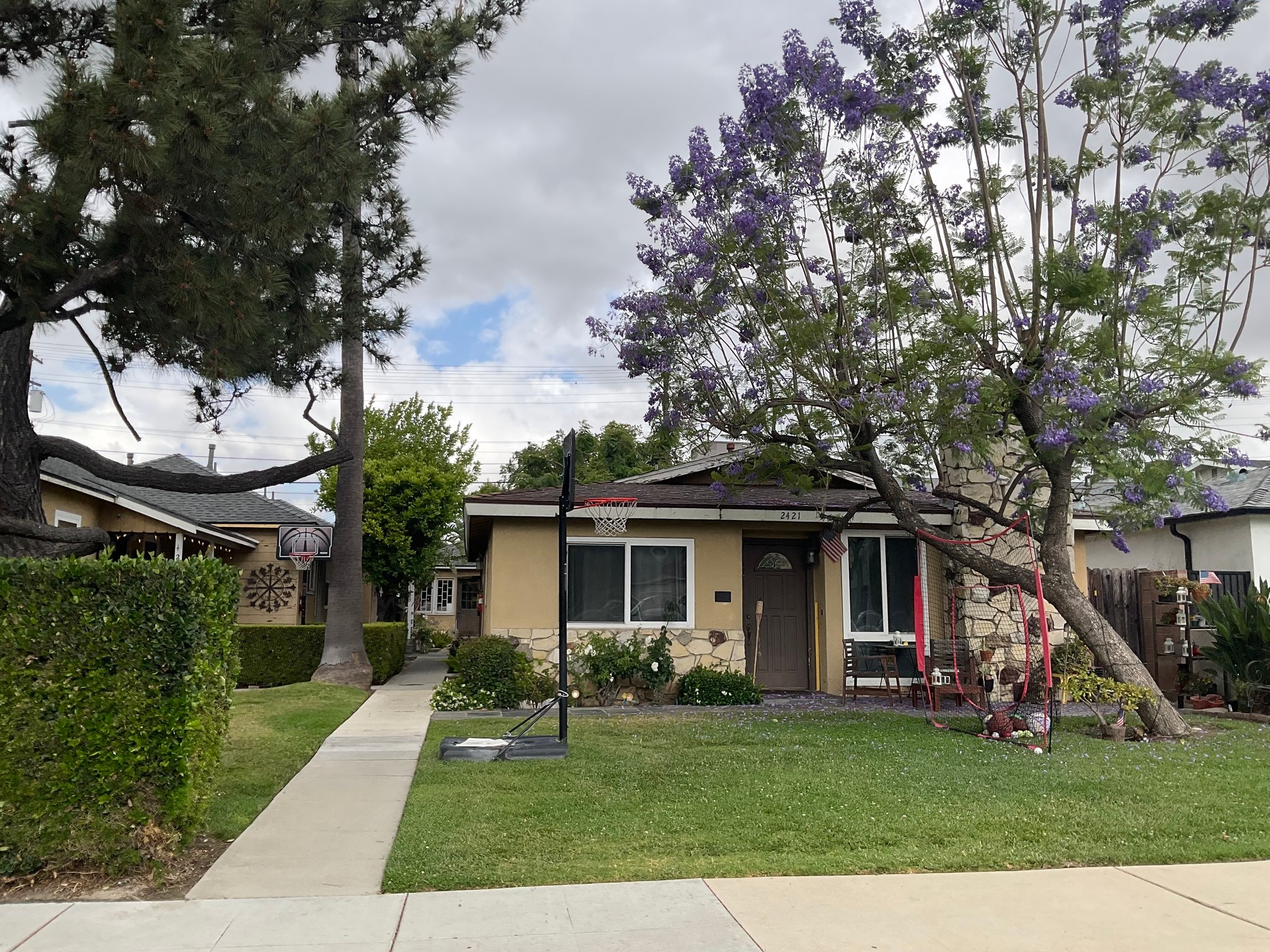 Burbank Other: 2421 N. Lincoln St #A