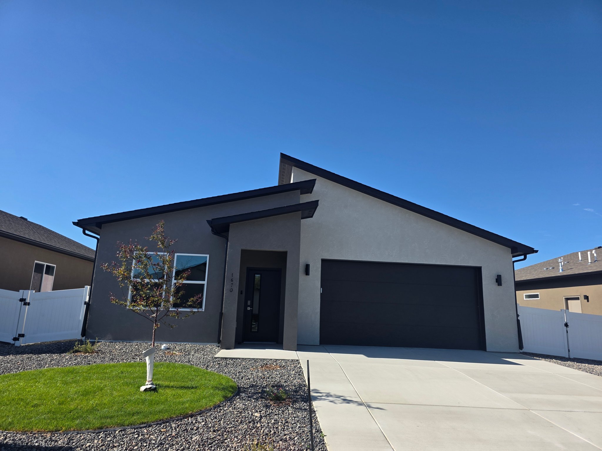 Fruita House: 1670 Rusty Rivet Road